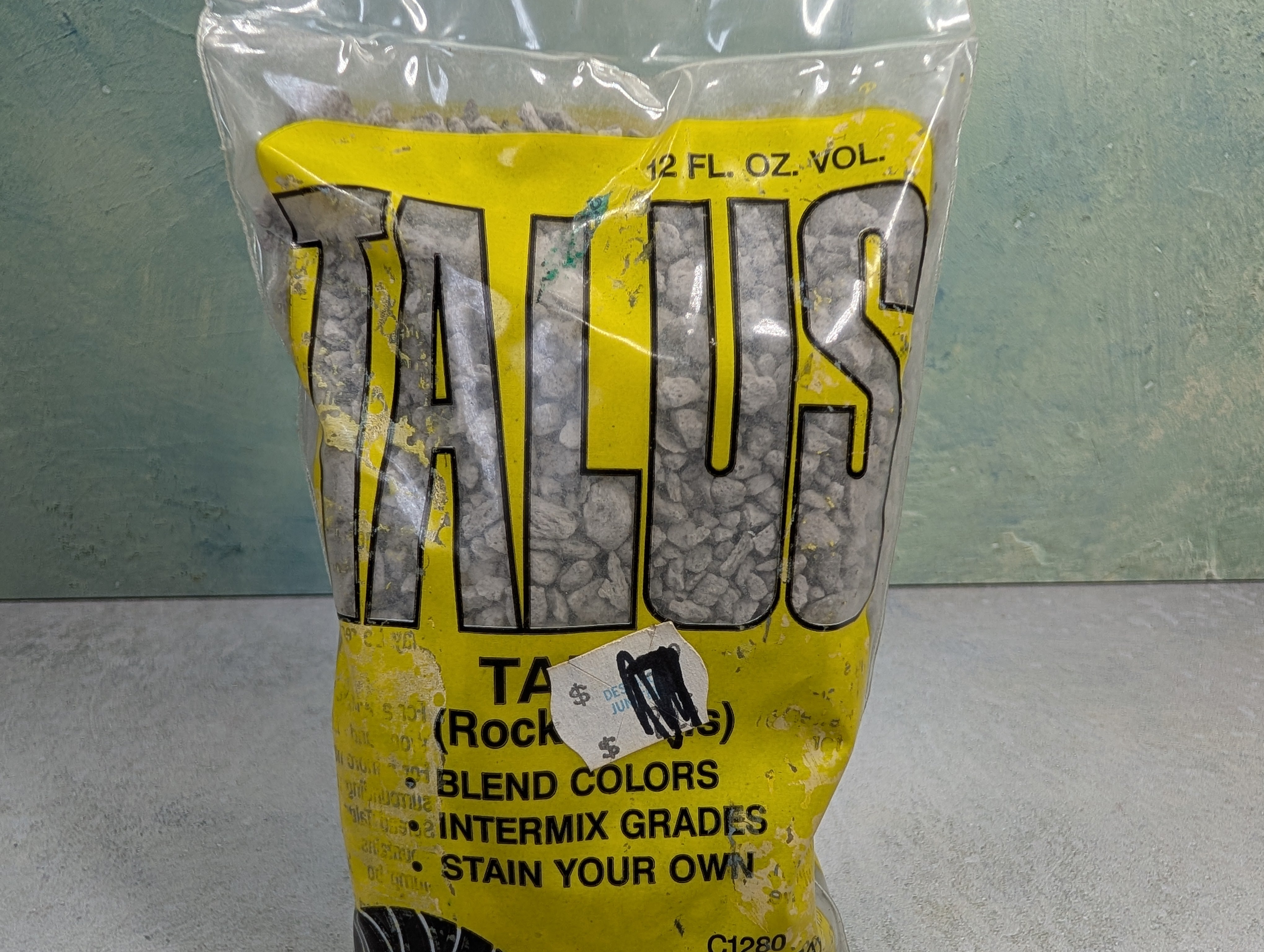 USED Woodland Scenics C1280 MULTI Scale Talus Rock Debri Coarse Gray