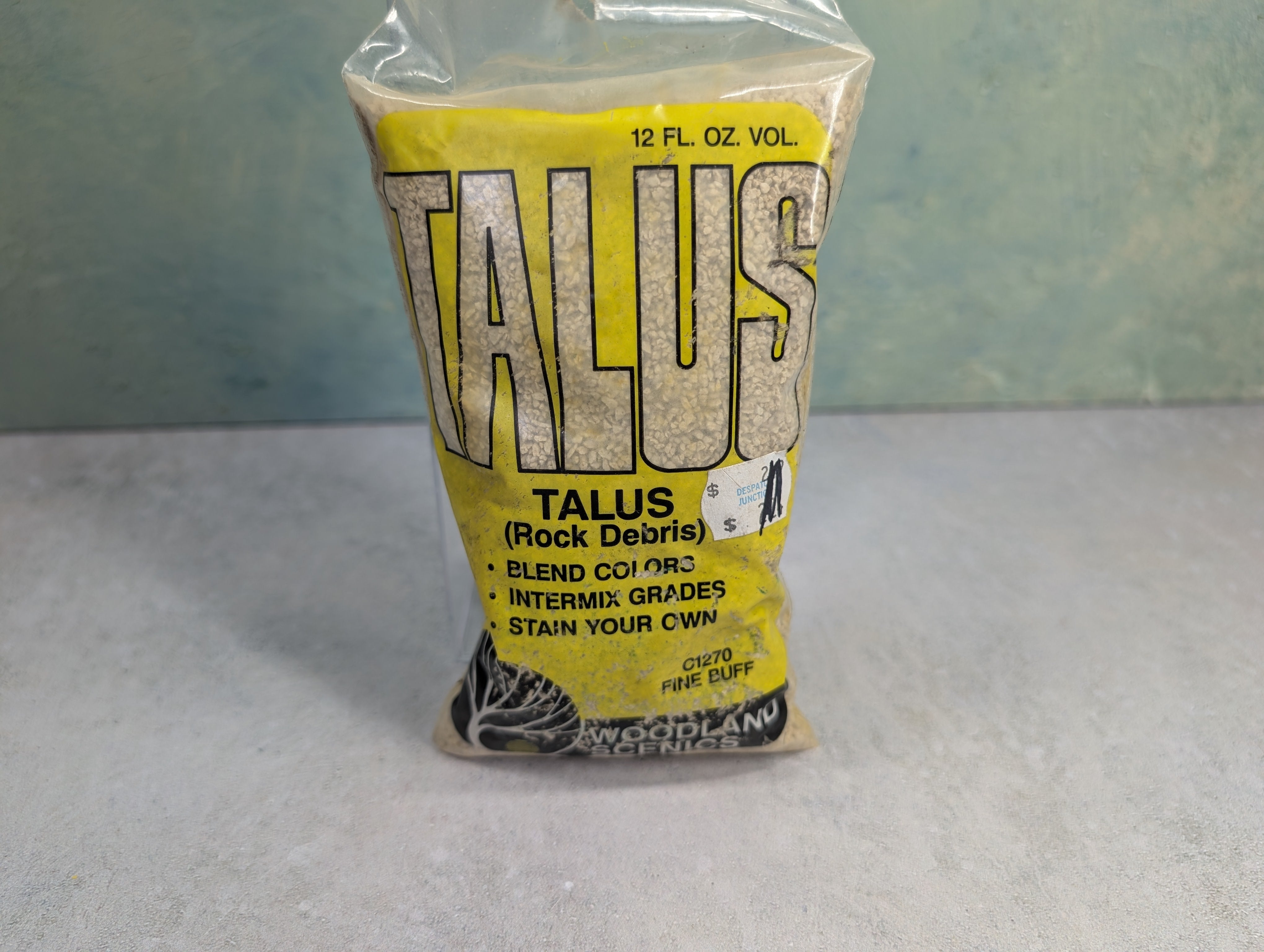 USED Woodland Scenics C1270 MULTI Scale Talus Rock Debri Fine Buff