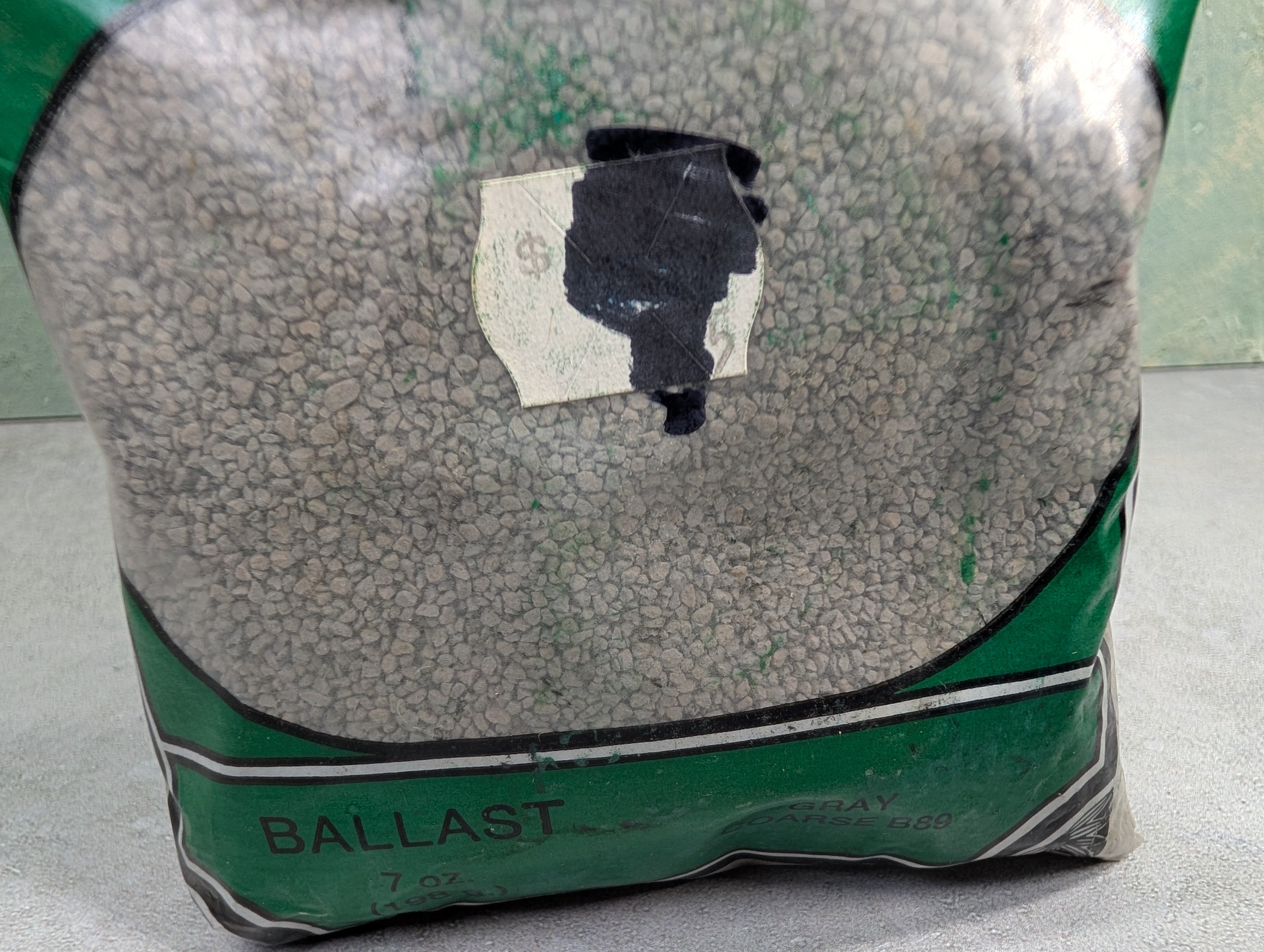 USED Woodland Scenics B89 MULTI Scale Ballast Gray Coarse