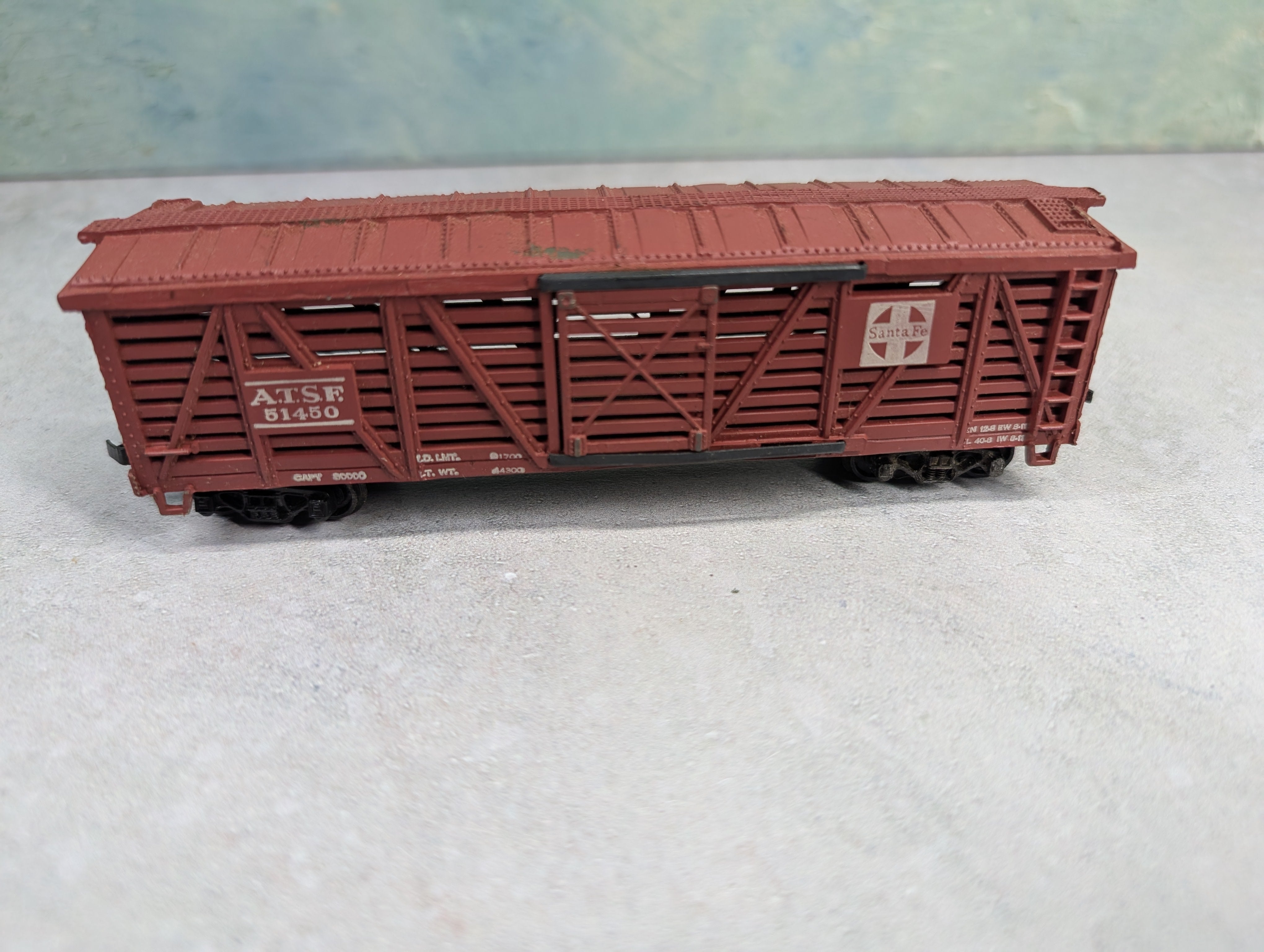 USED Varney HO Scale 40' Cattle Stock Car Santa Fe ATSF #51450