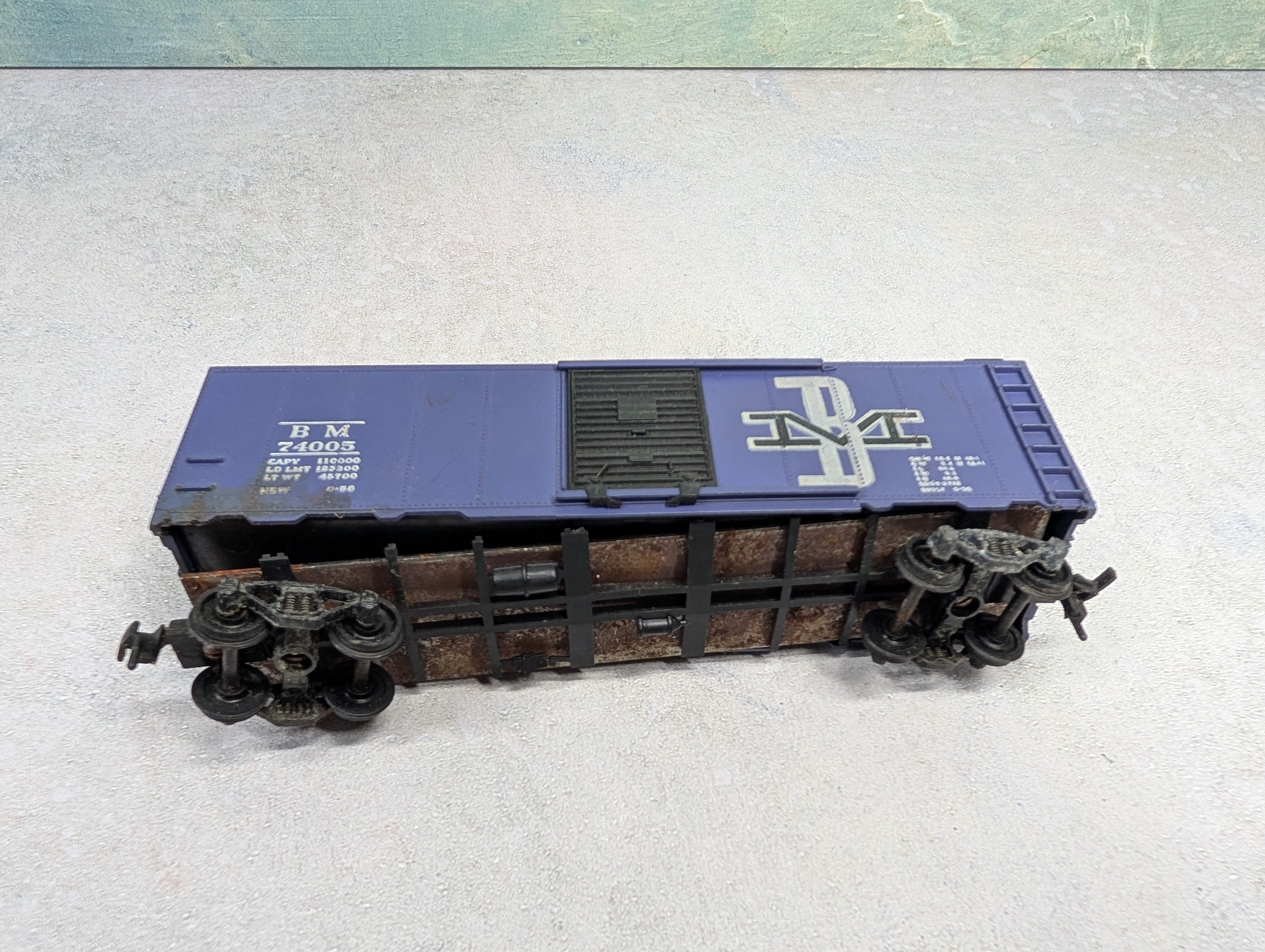 USED Athearn HO Scale 40' Box Car Boston and Maine BM #74005 Rough