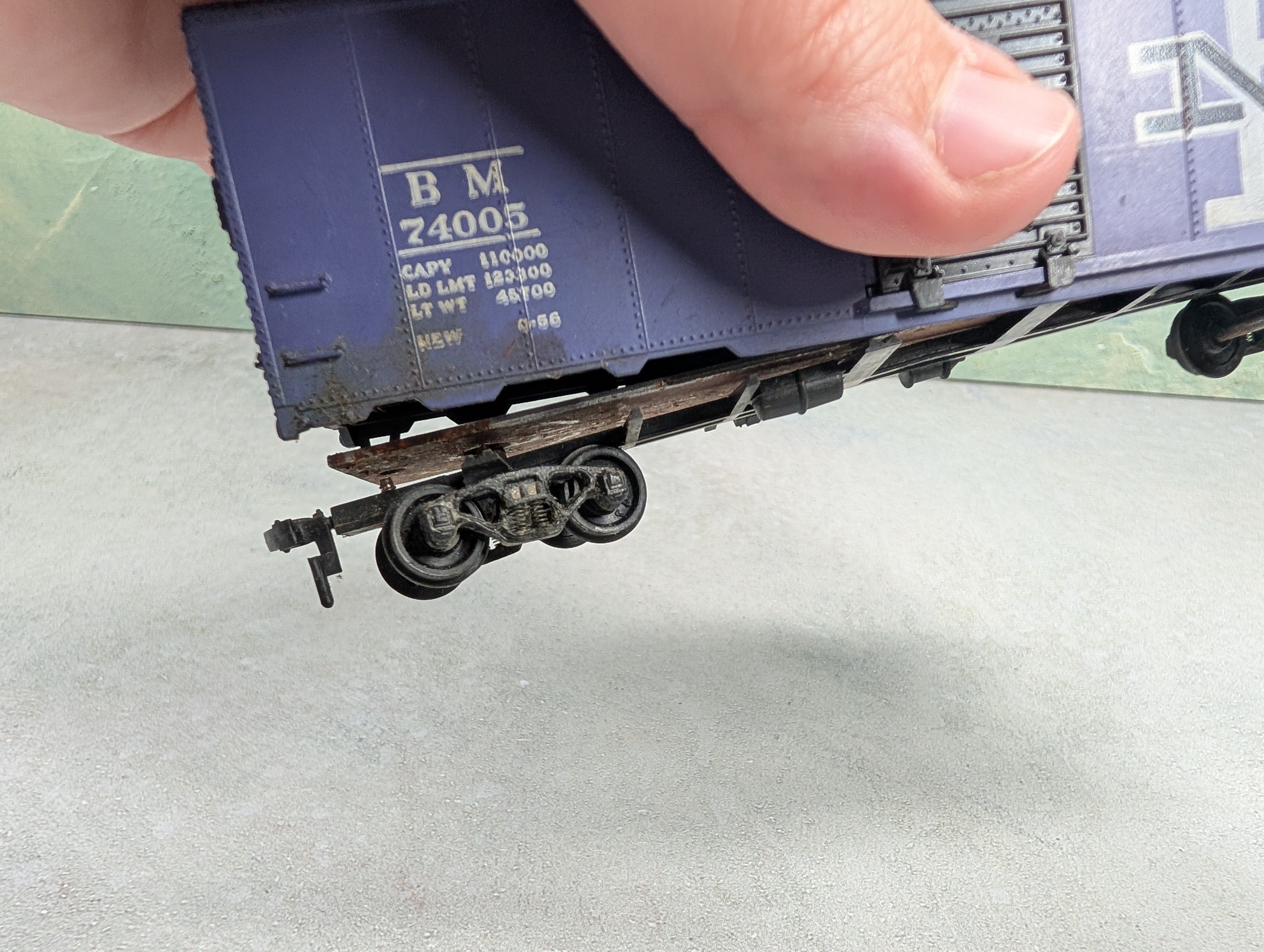 USED Athearn HO Scale 40' Box Car Boston and Maine BM #74005 Rough