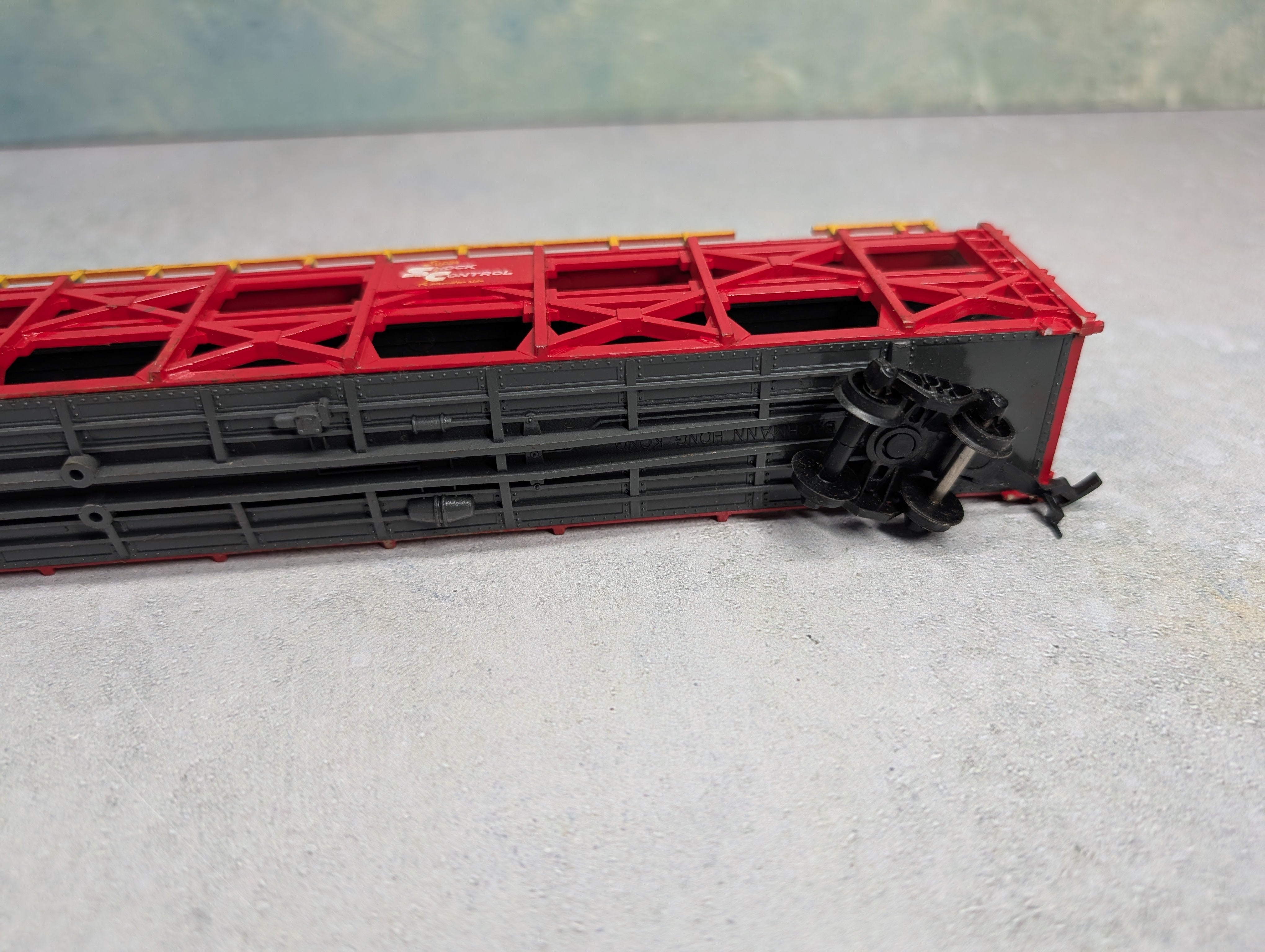 USED Bachmann HO Scale Auto Carrier Santa Fe ATSF #88969 Damaged/Missing Parts