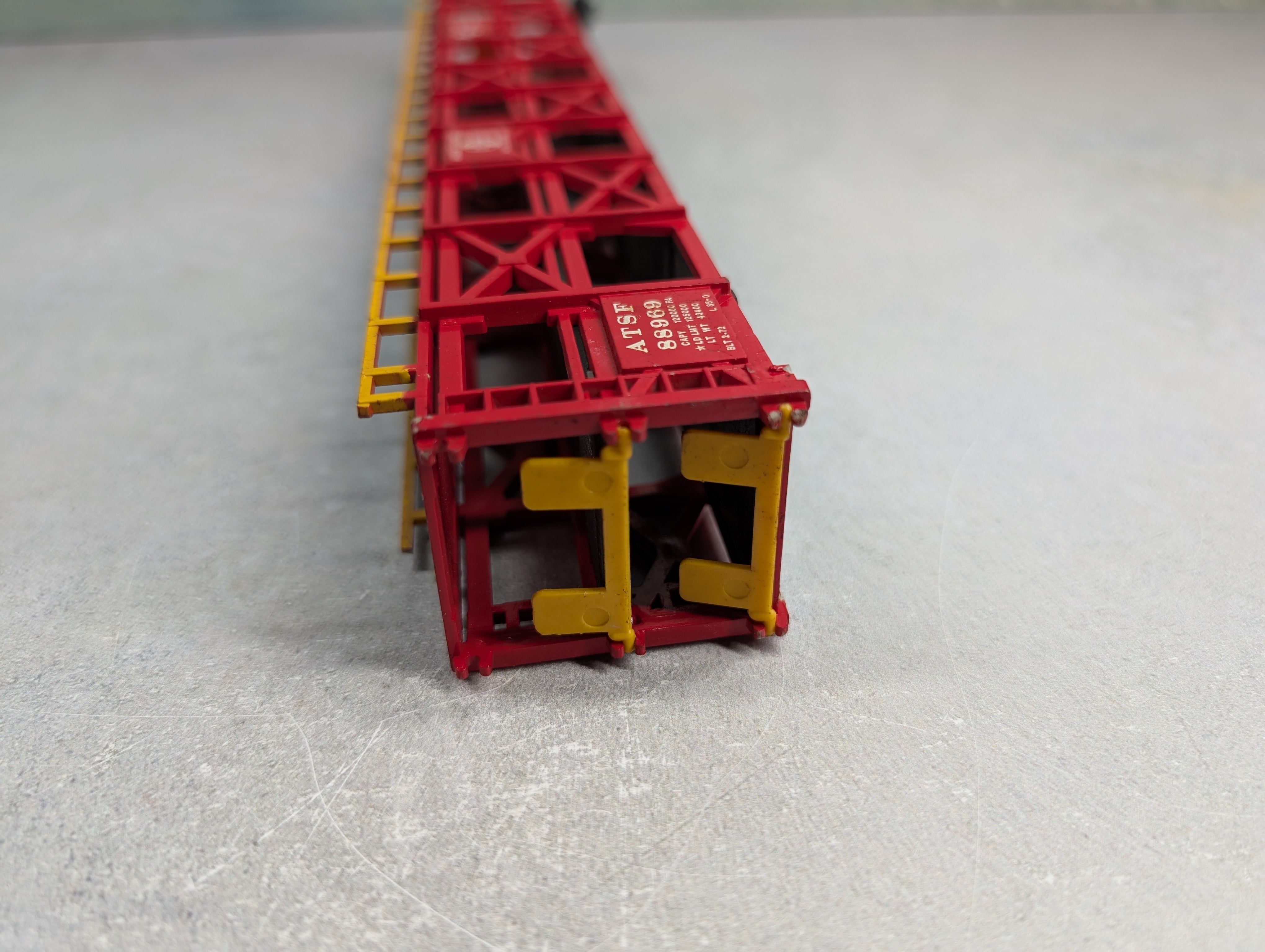 USED Bachmann HO Scale Auto Carrier Santa Fe ATSF #88969 Damaged/Missing Parts