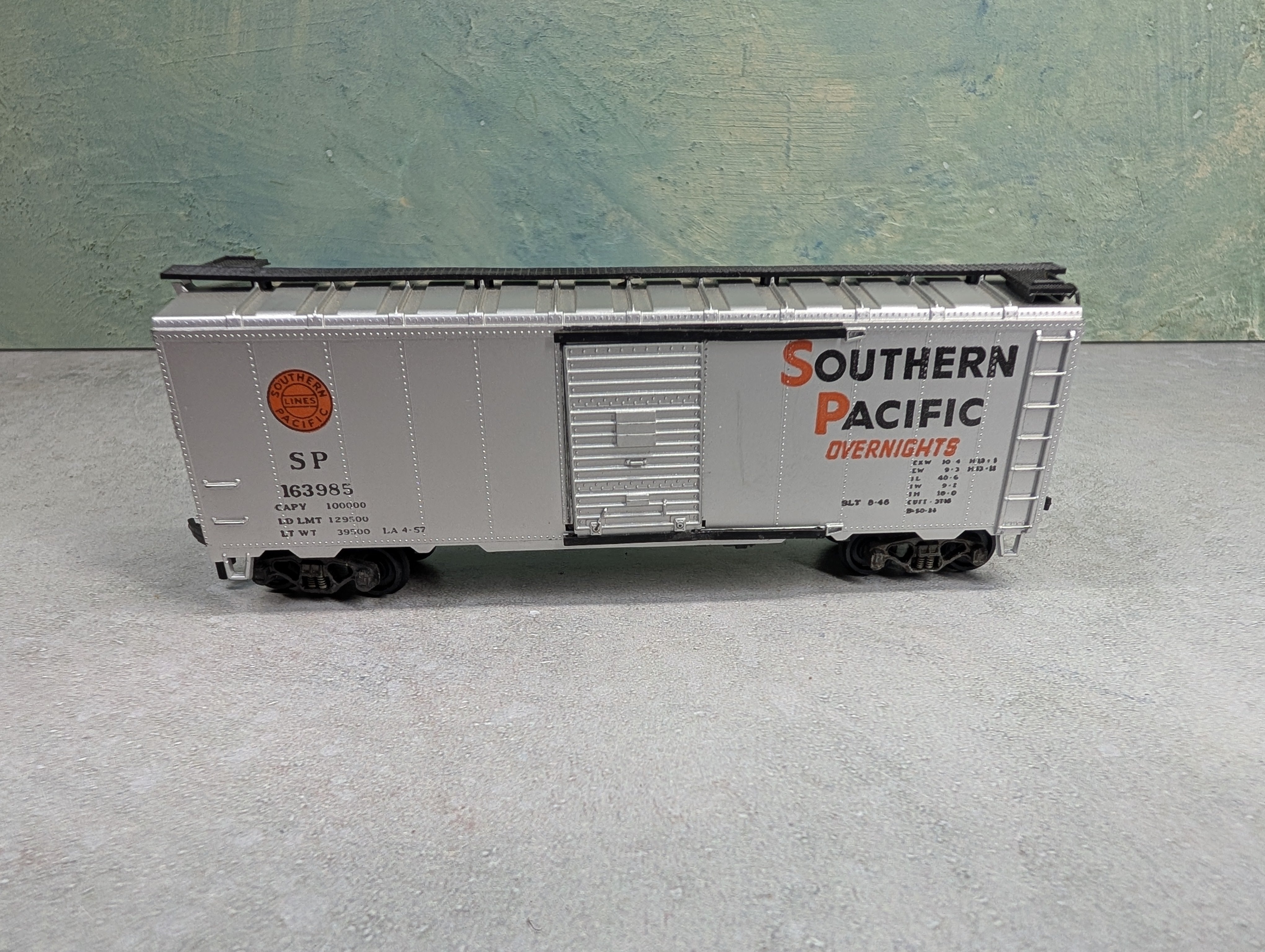 USED Athearn HO Scale 40' Box Car Southern Pacific SP #163985