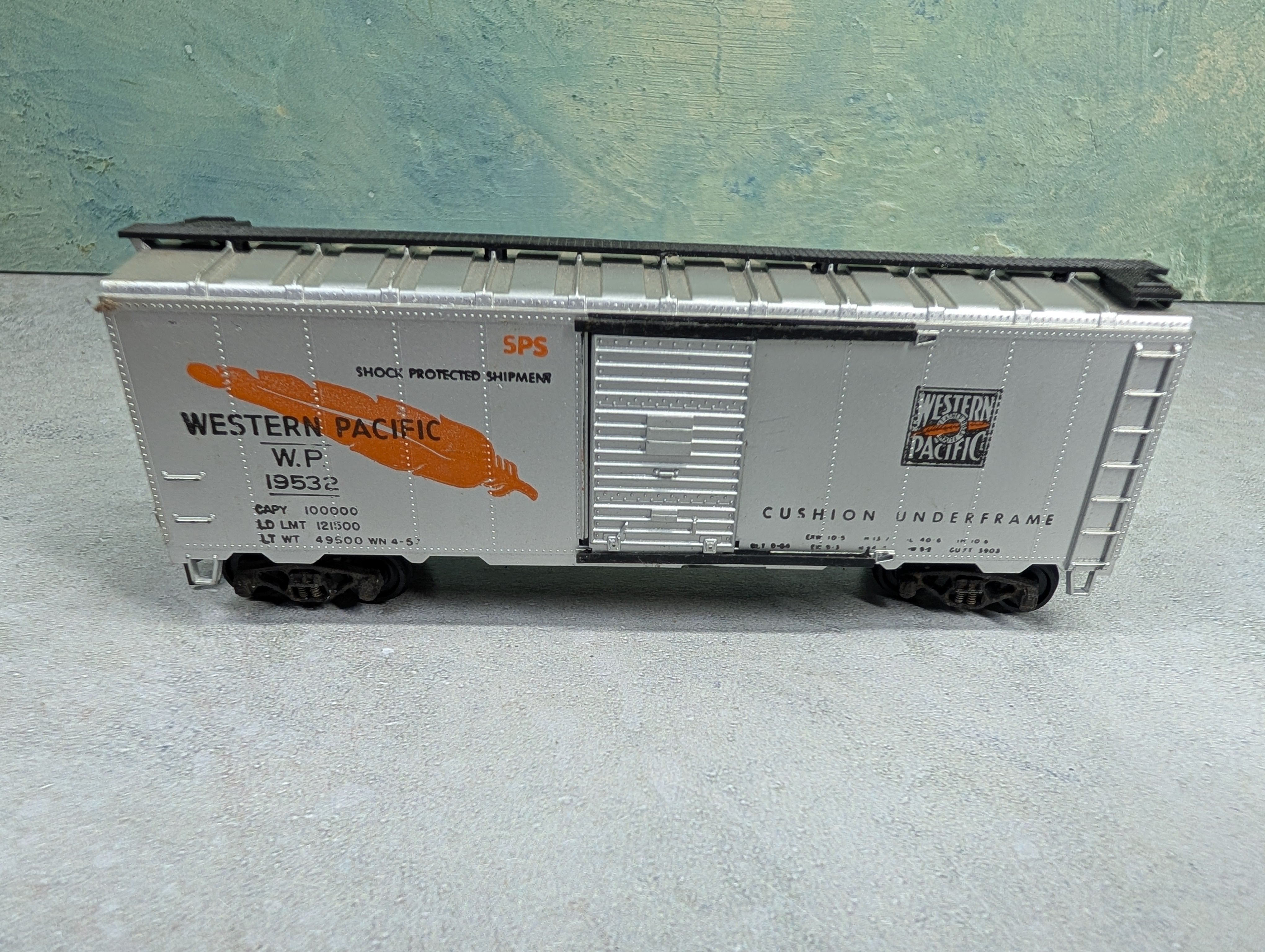 USED Athearn HO Scale 40' Box Car Western Pacific WP #19532
