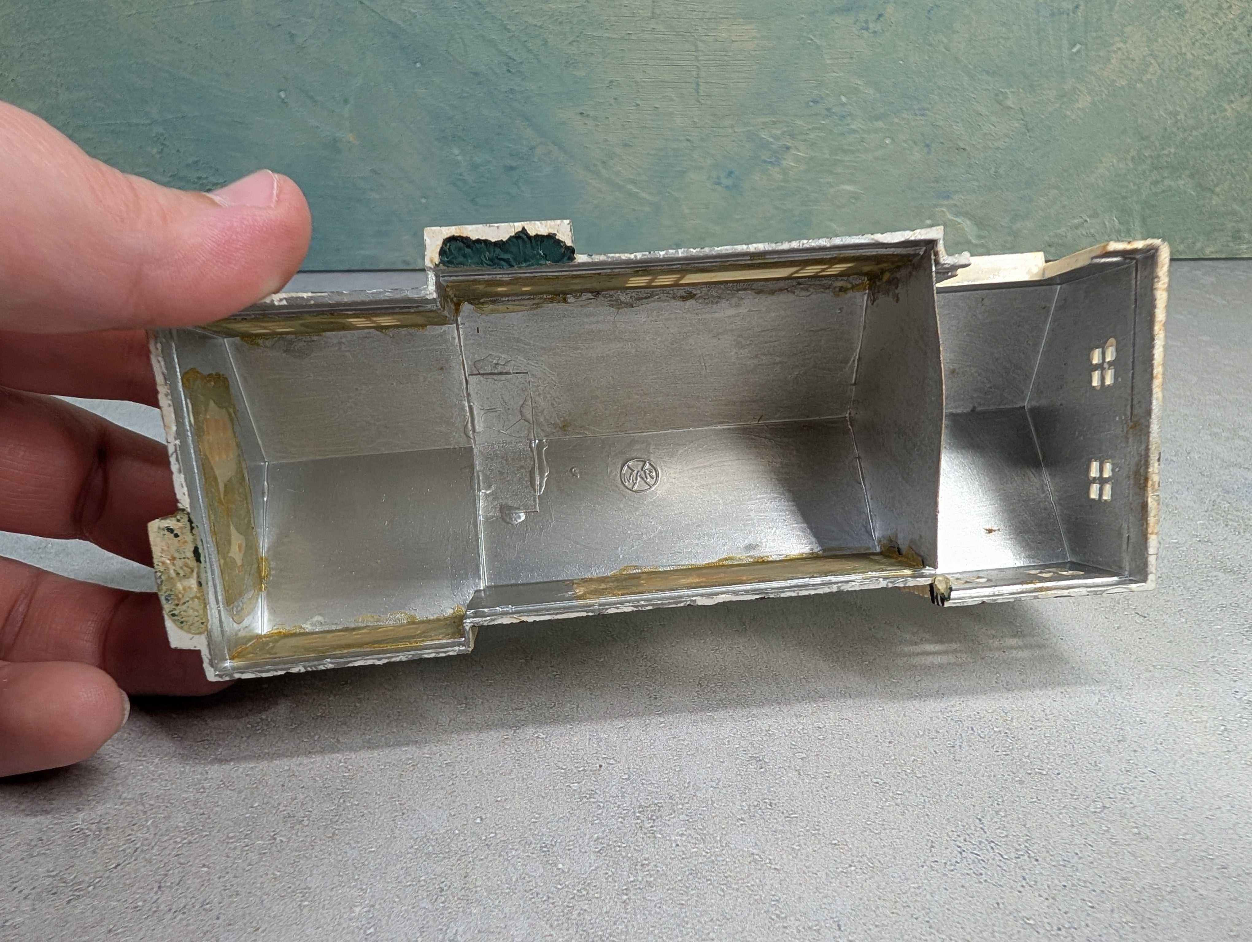 USED Marx HO Scale Light Brown Home