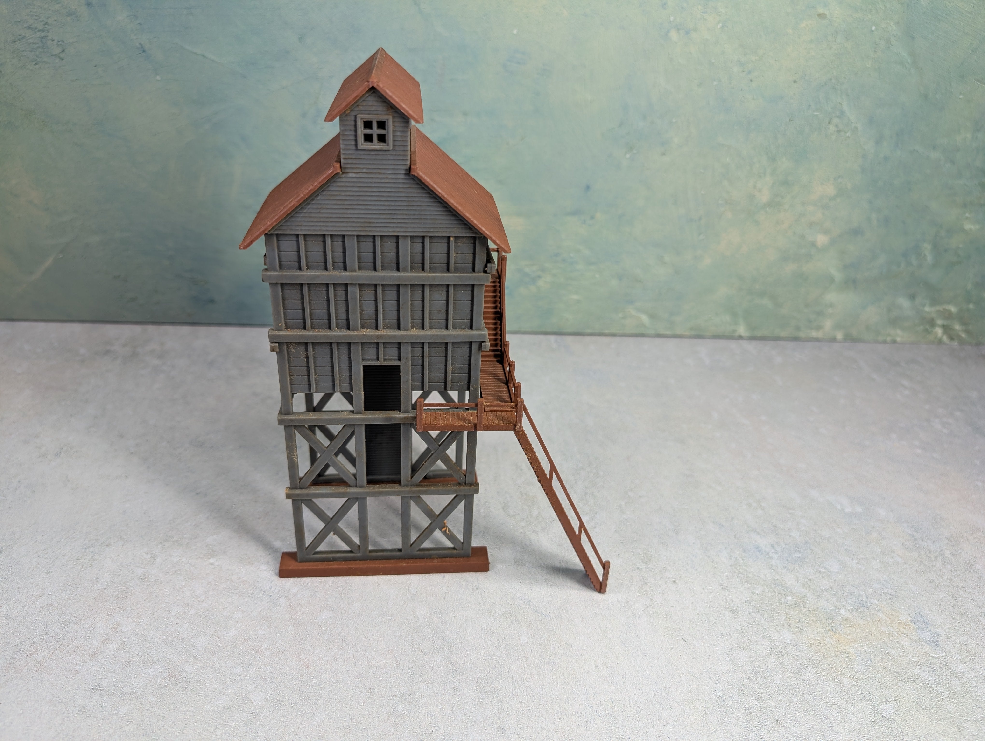 USED Bachmann Plasticville HO Scale Coaling Station