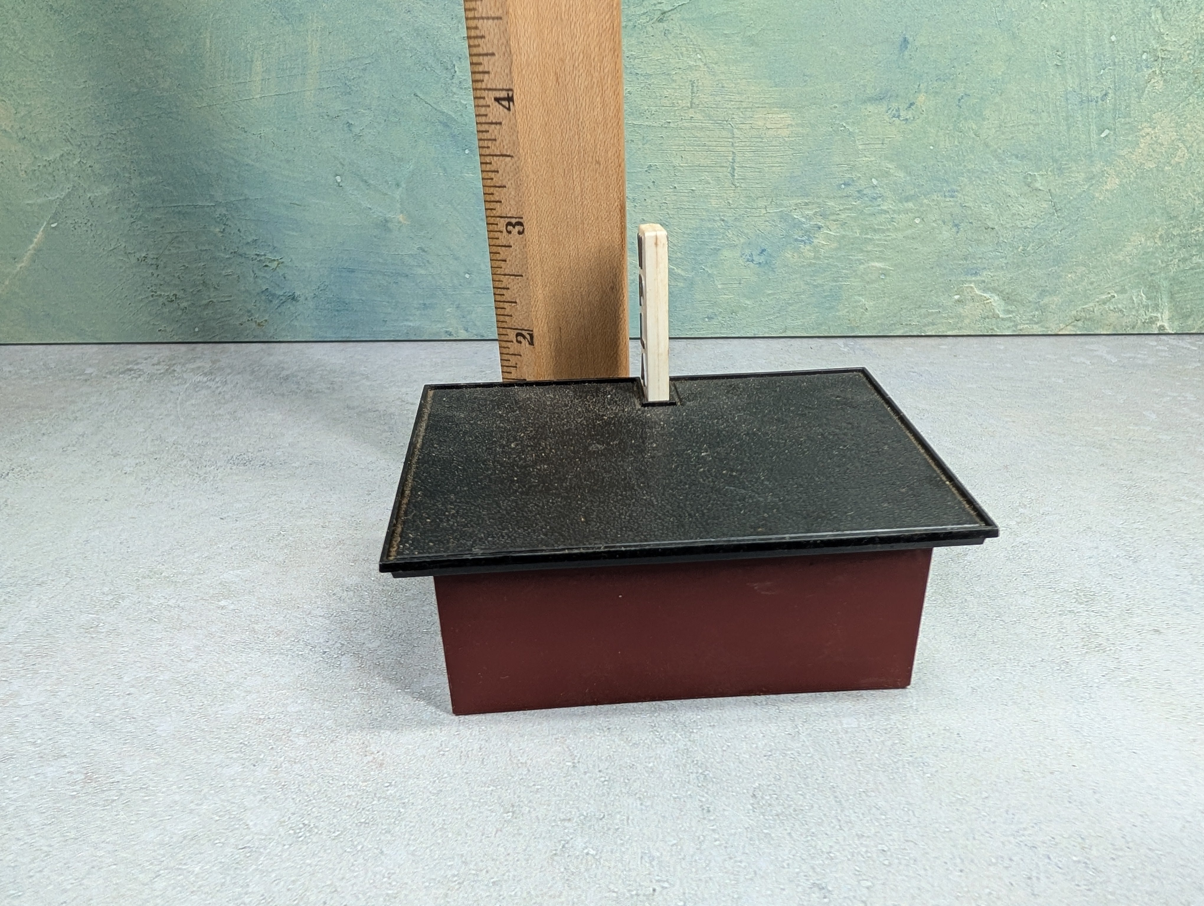 USED Bachmann Plasticville HO Scale WPLA Television Station