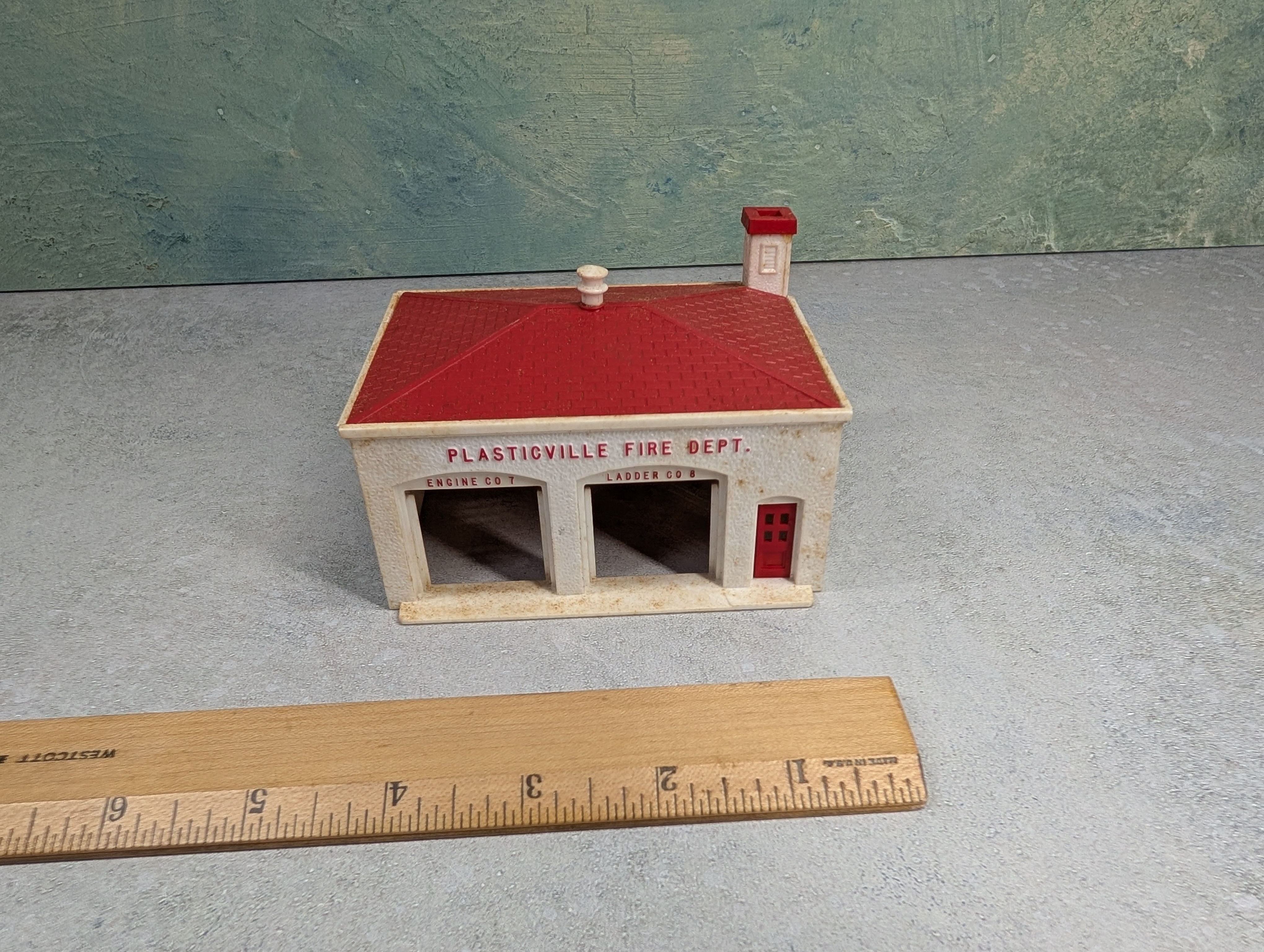 USED Bachmann Plasticville HO Scale Fire Department