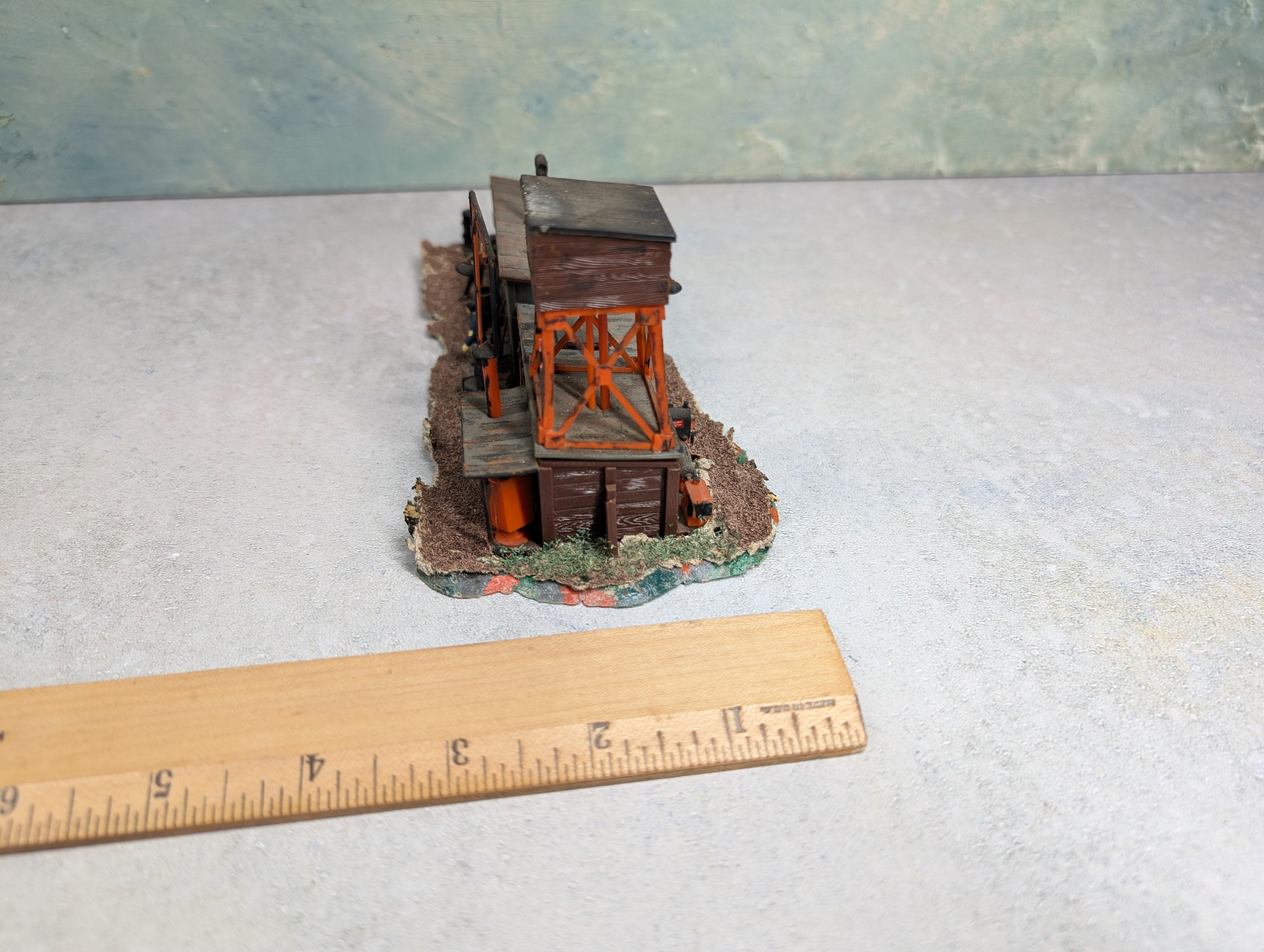 USED HO Scale Sand & Pump House