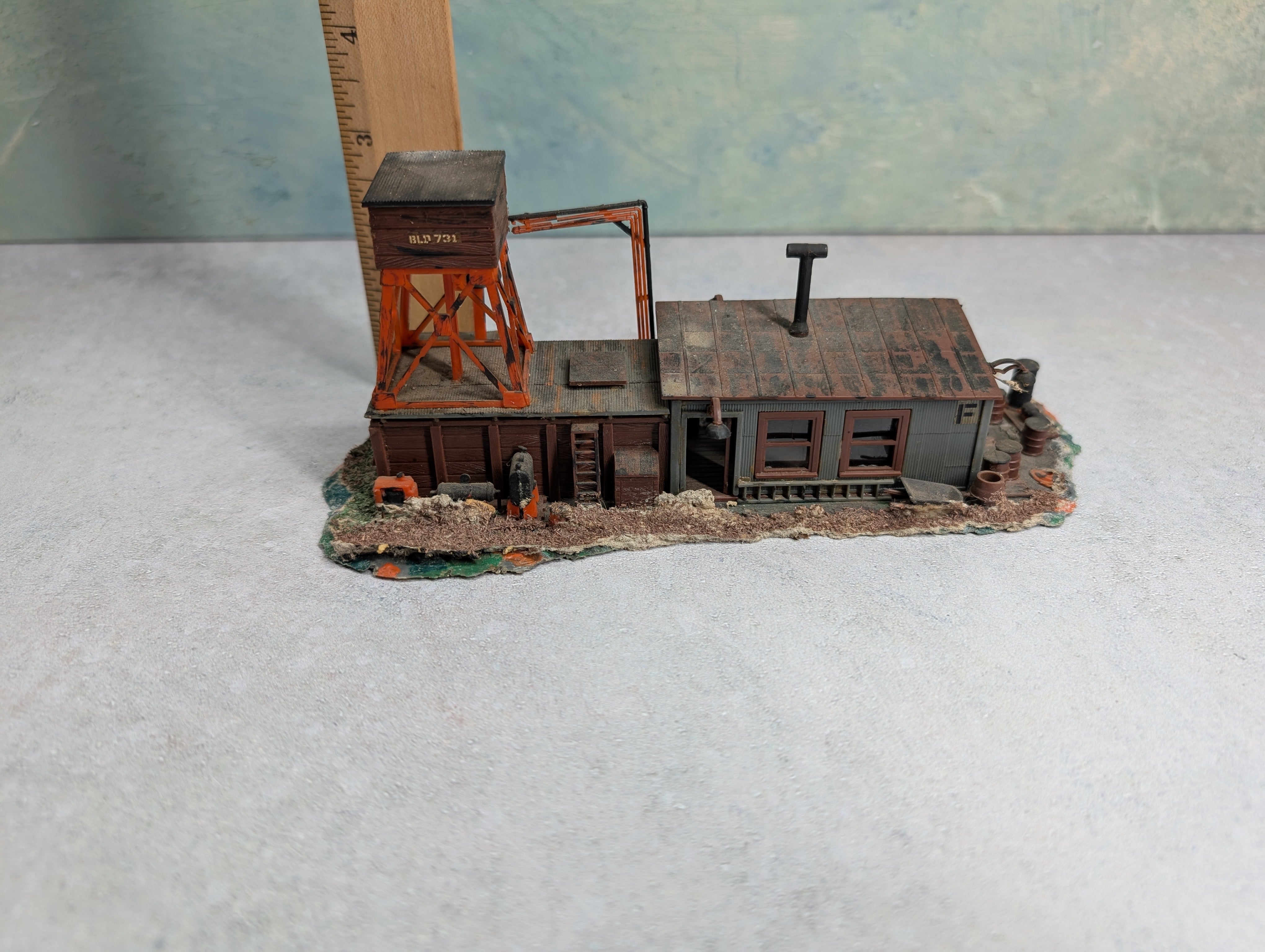 USED HO Scale Sand & Pump House