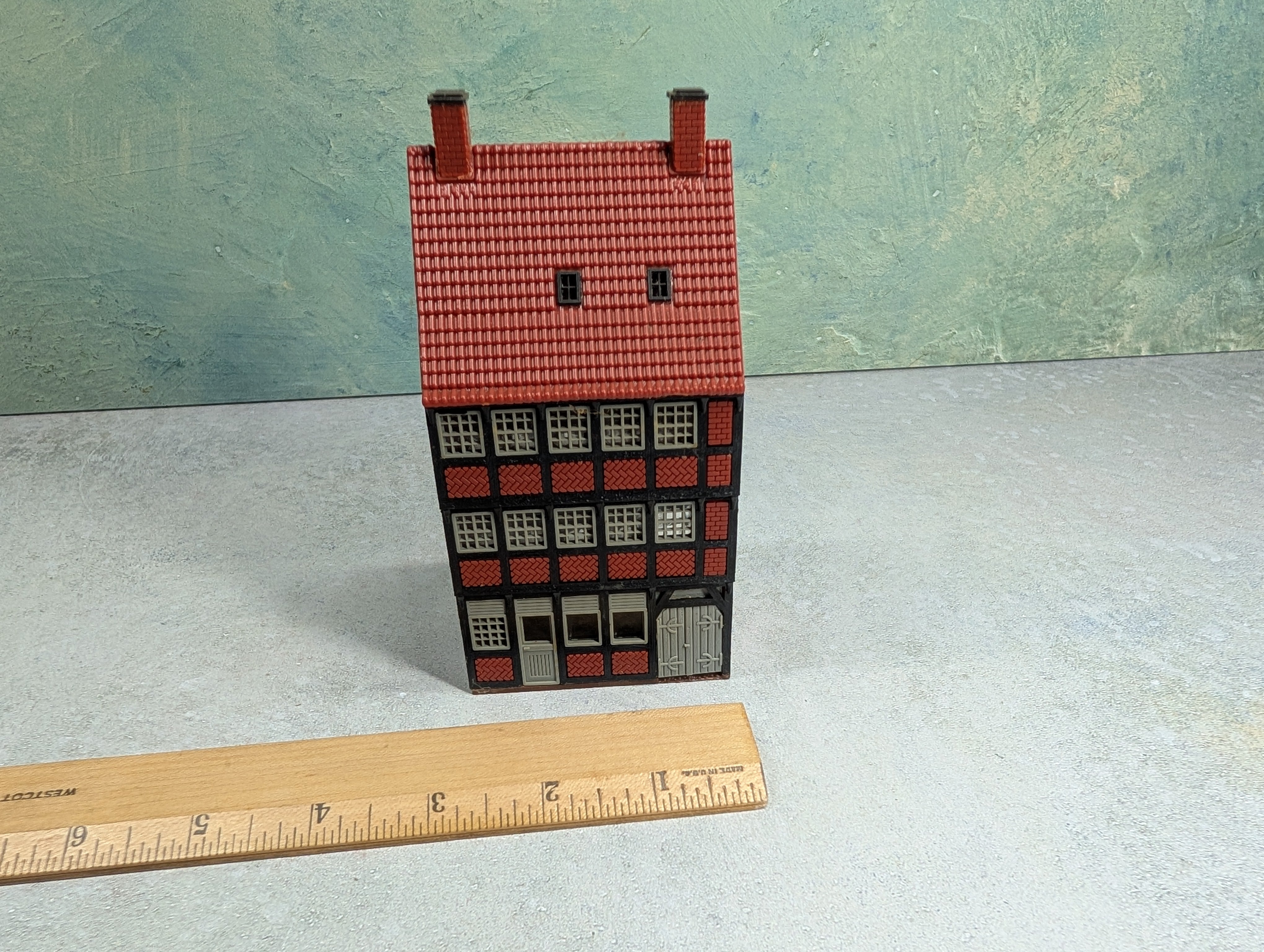 USED Heljan HO Scale Apotek Drugstore