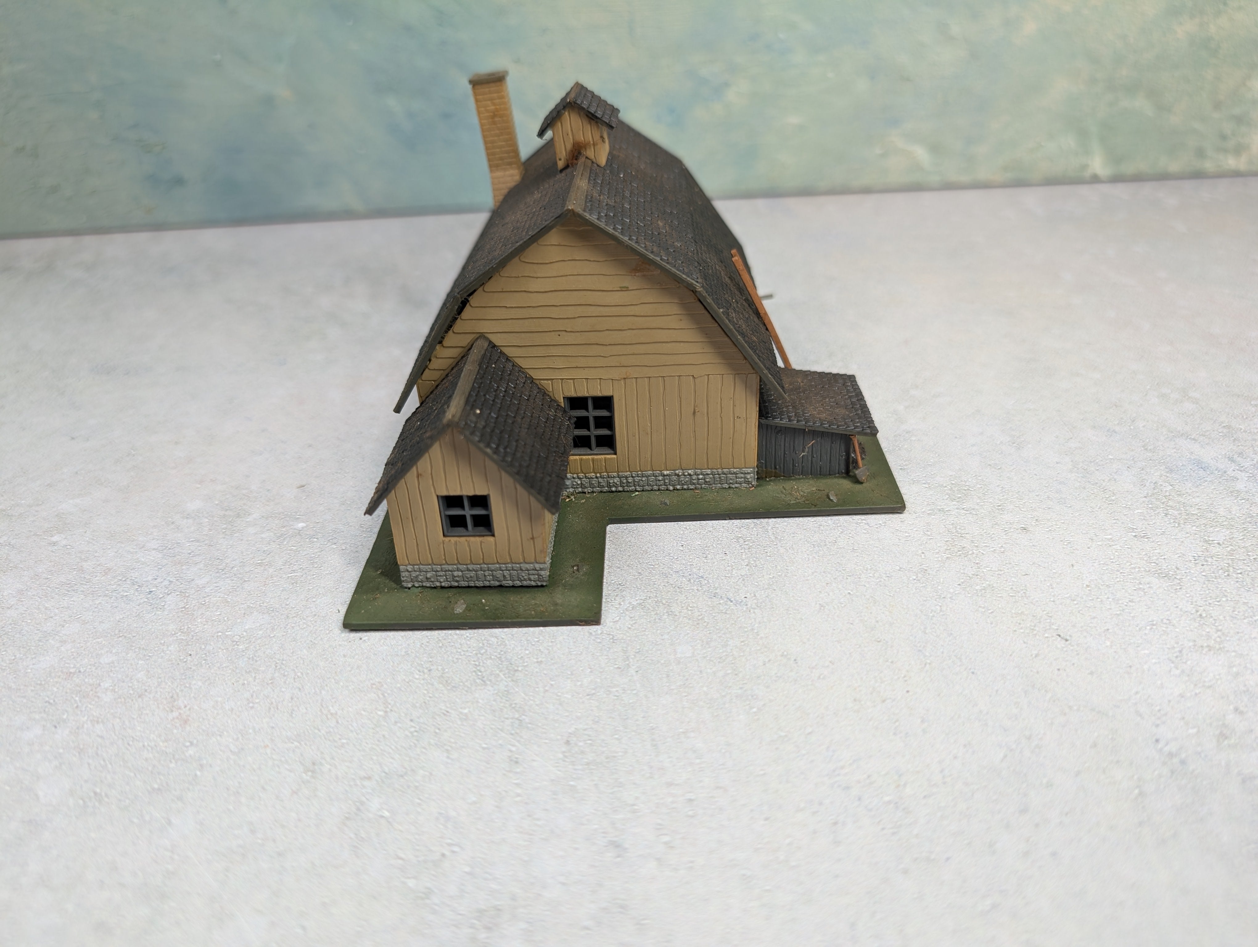 USED HO Scale Village Blacksmith, Workshop Building