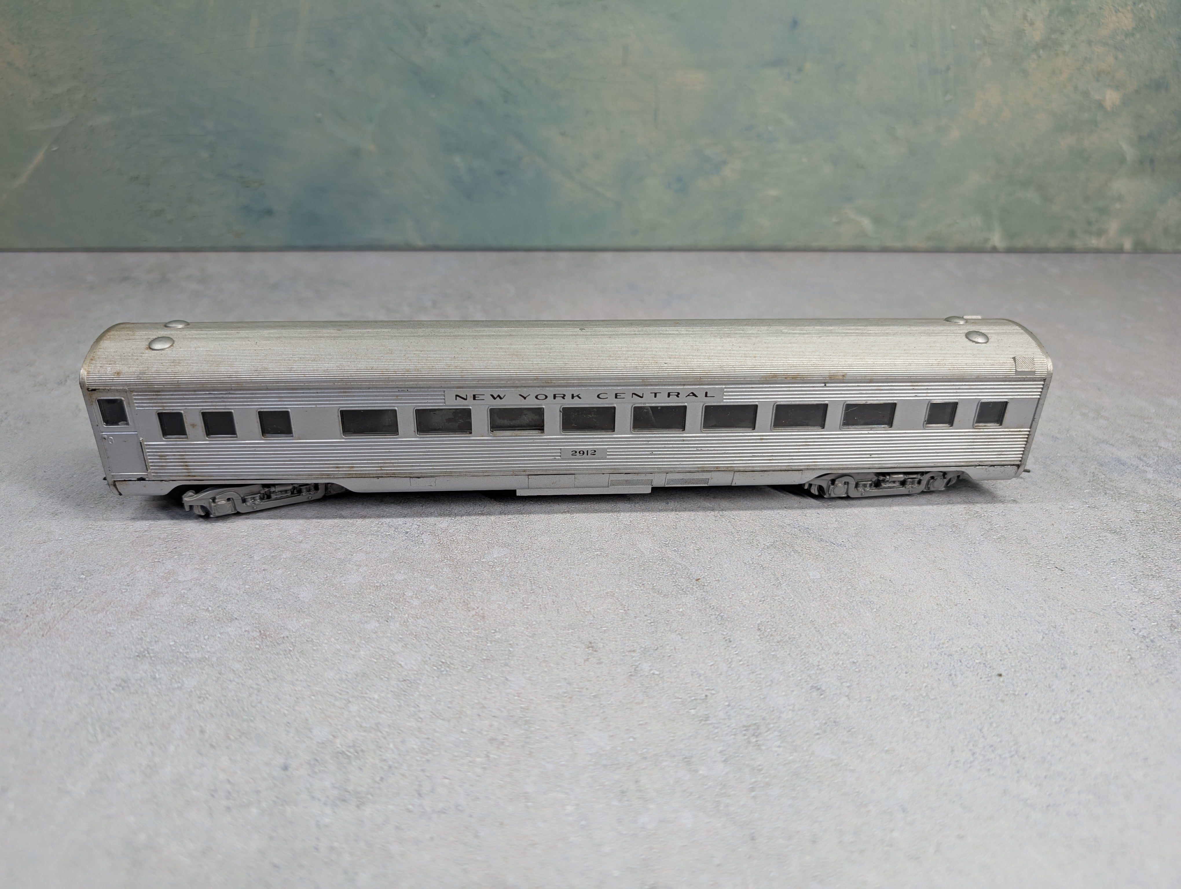 USED Athearn HO Scale Passenger Car New York Central #2912