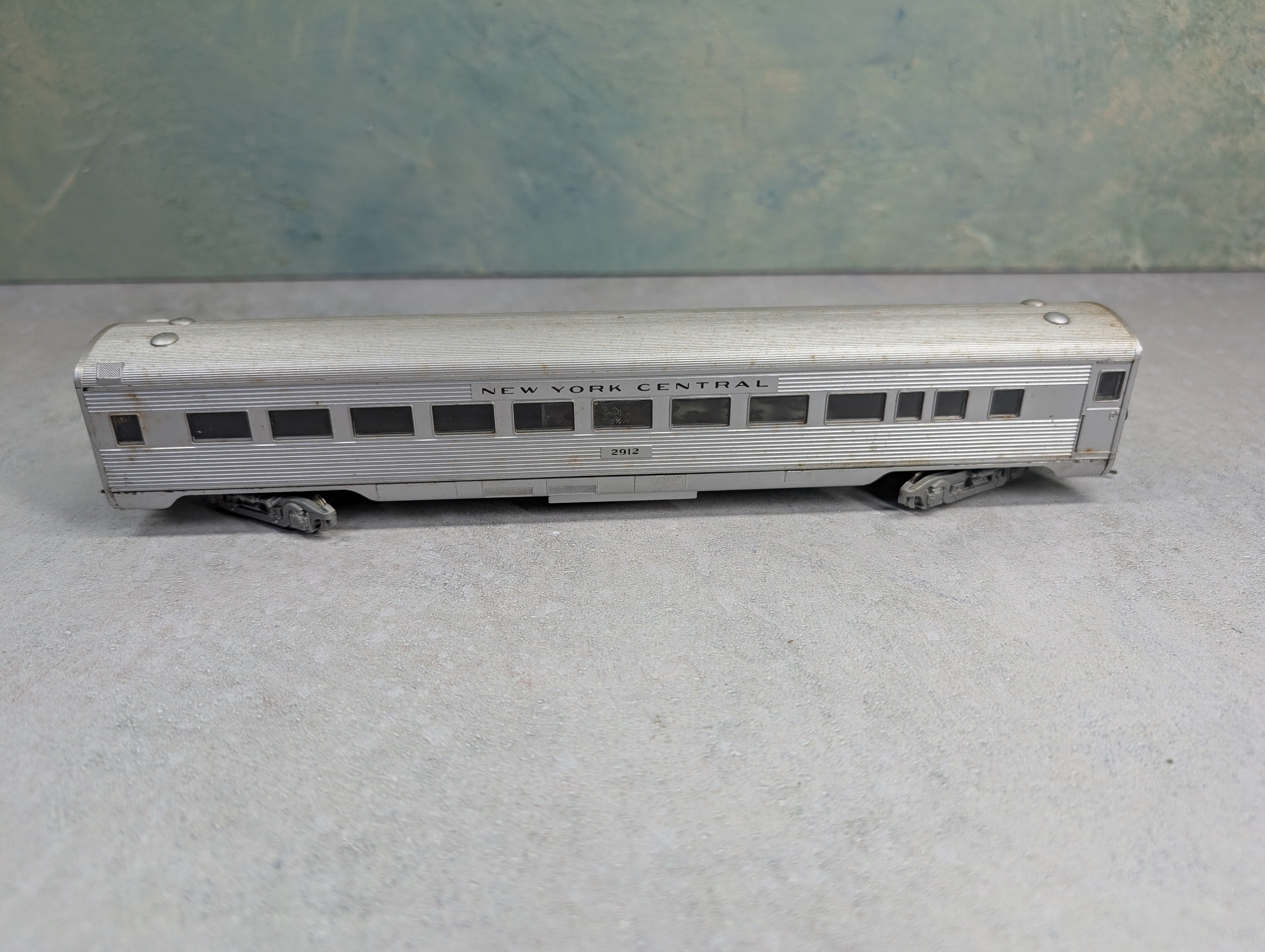 USED Athearn HO Scale Passenger Car New York Central #2912