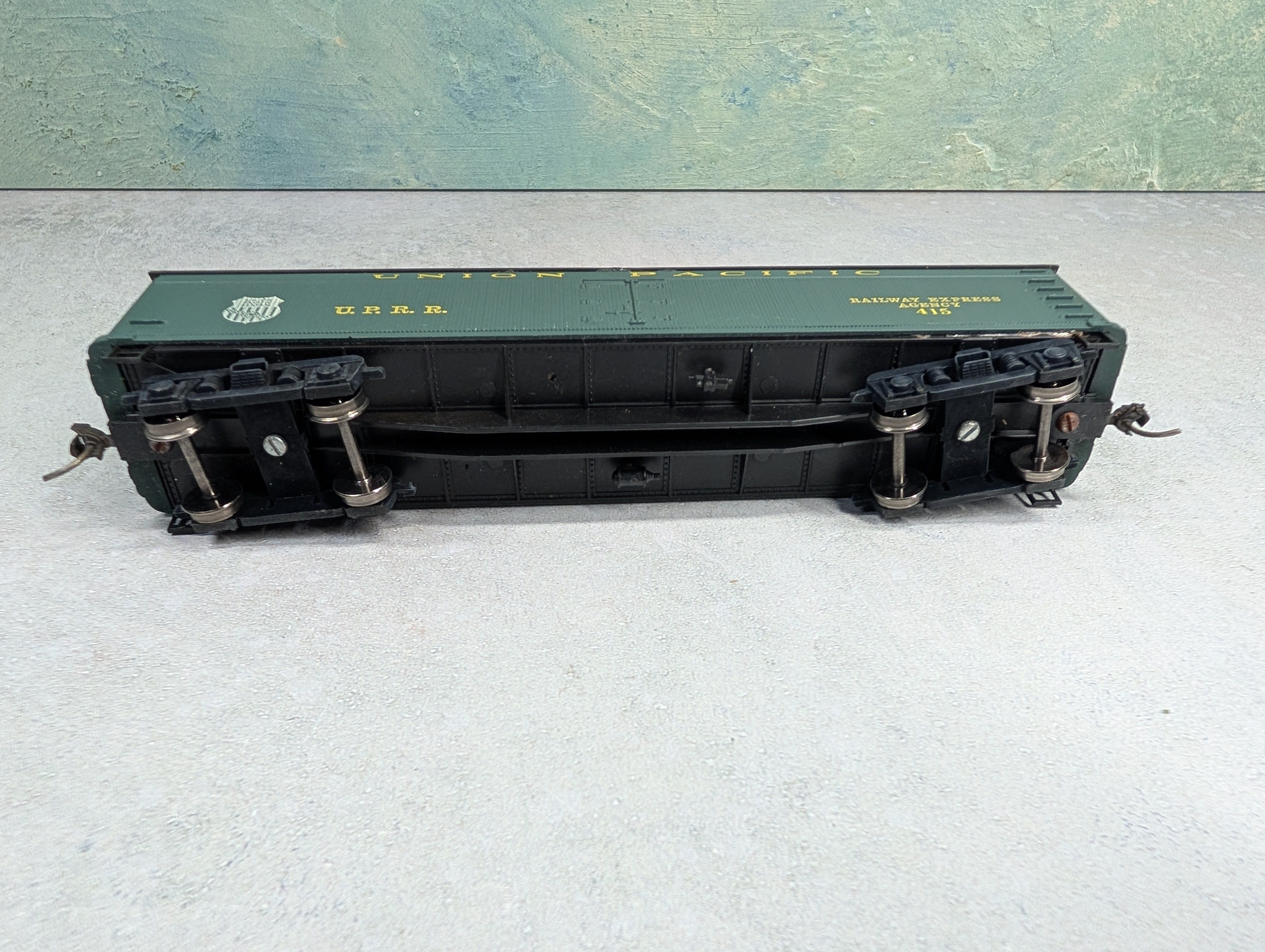 USED Roundhouse HO Scale 50' Express Reefer Union Pacific UPRR #415
