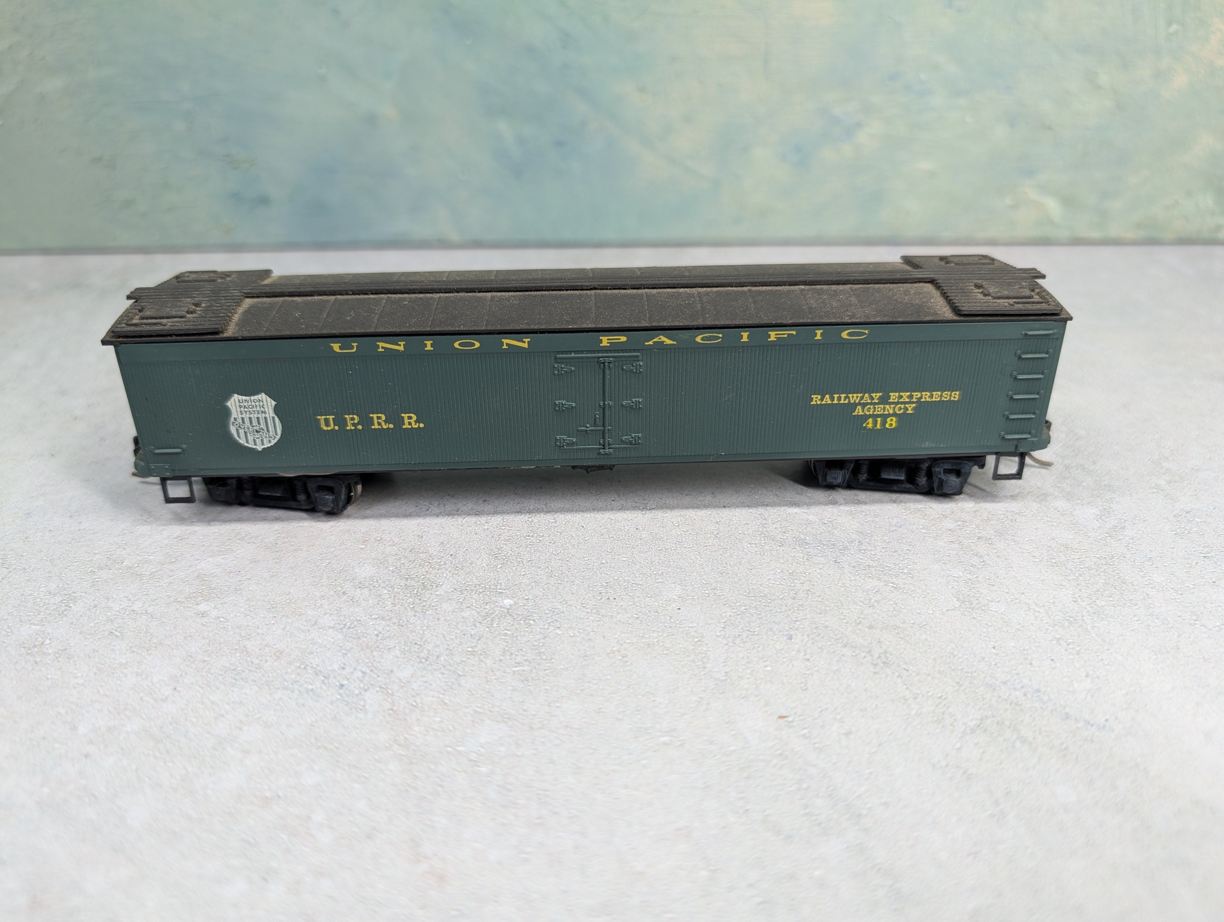 USED Roundhouse HO Scale 50' Express Reefer Union Pacific UPRR #418