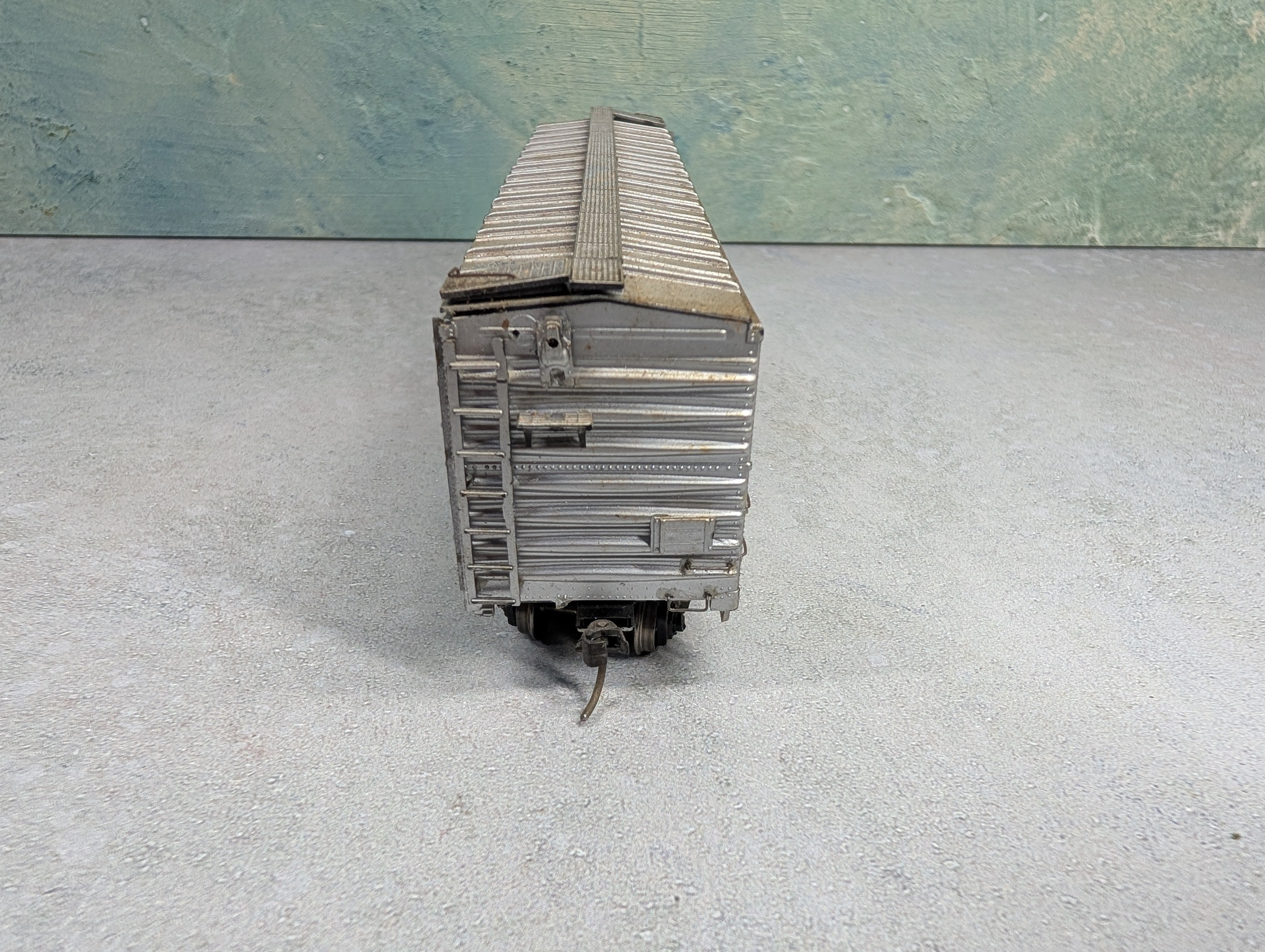 USED HO Scale 50' Box Car Northern Pacific NPMX #173