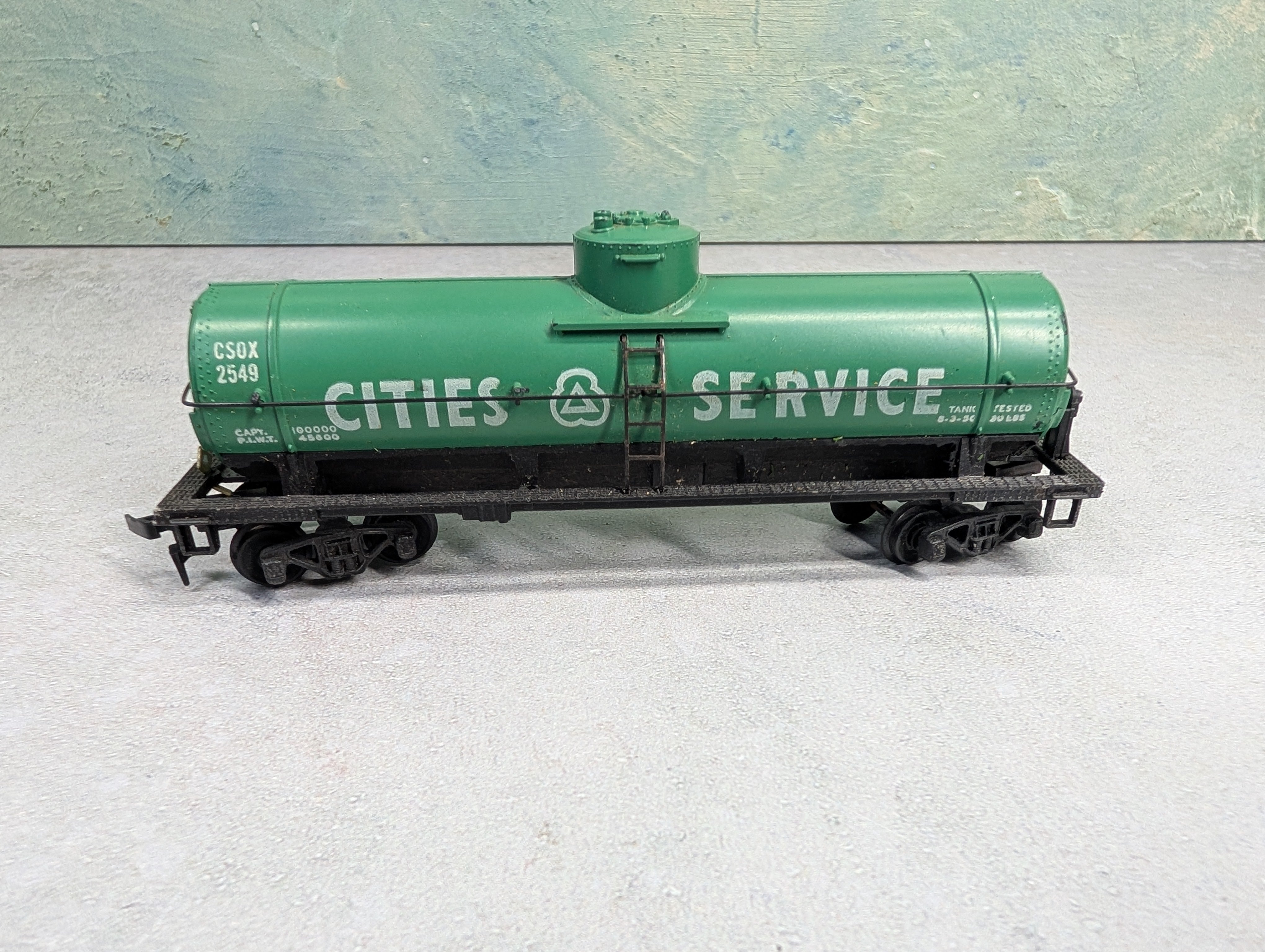 USED Mantua HO Scale Single Dome Tank Car Cities Service CSOX #2549