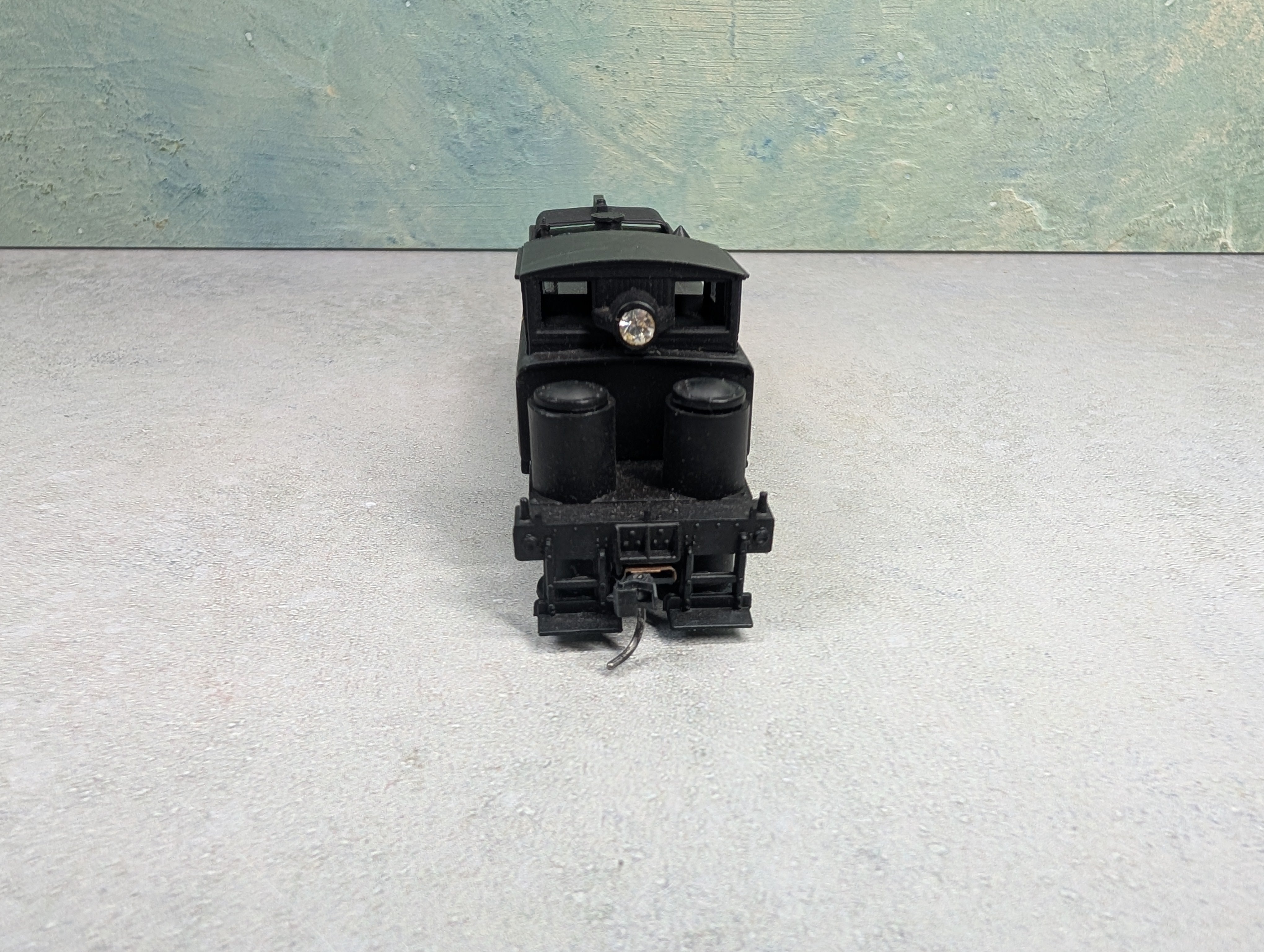 USED Roundhouse 2796 HO Scale Non-Powered Track Cleaner Erie #28
