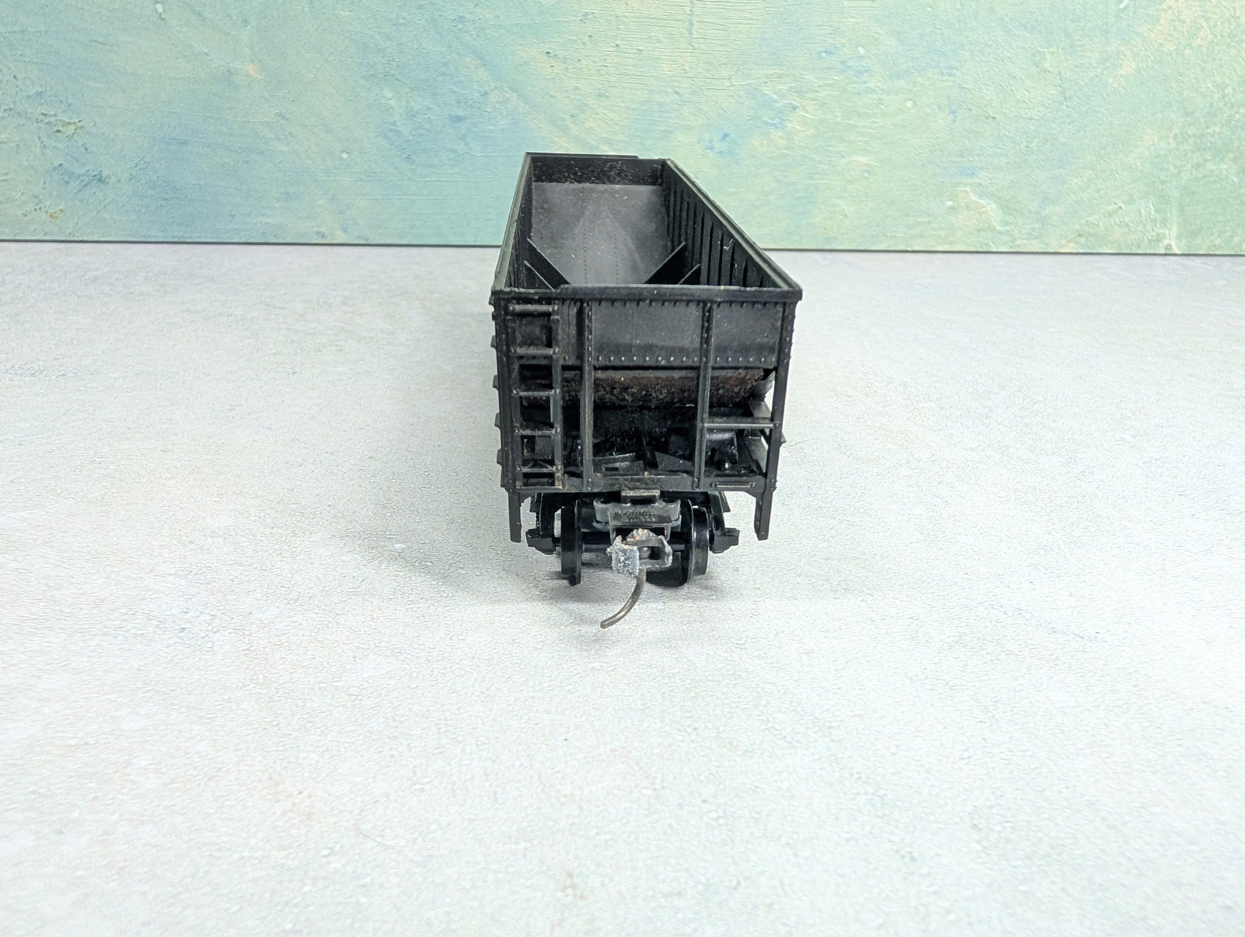 USED ROCO HO Scale Quad Hopper Norfolk & Western N&W #665000 Weathered