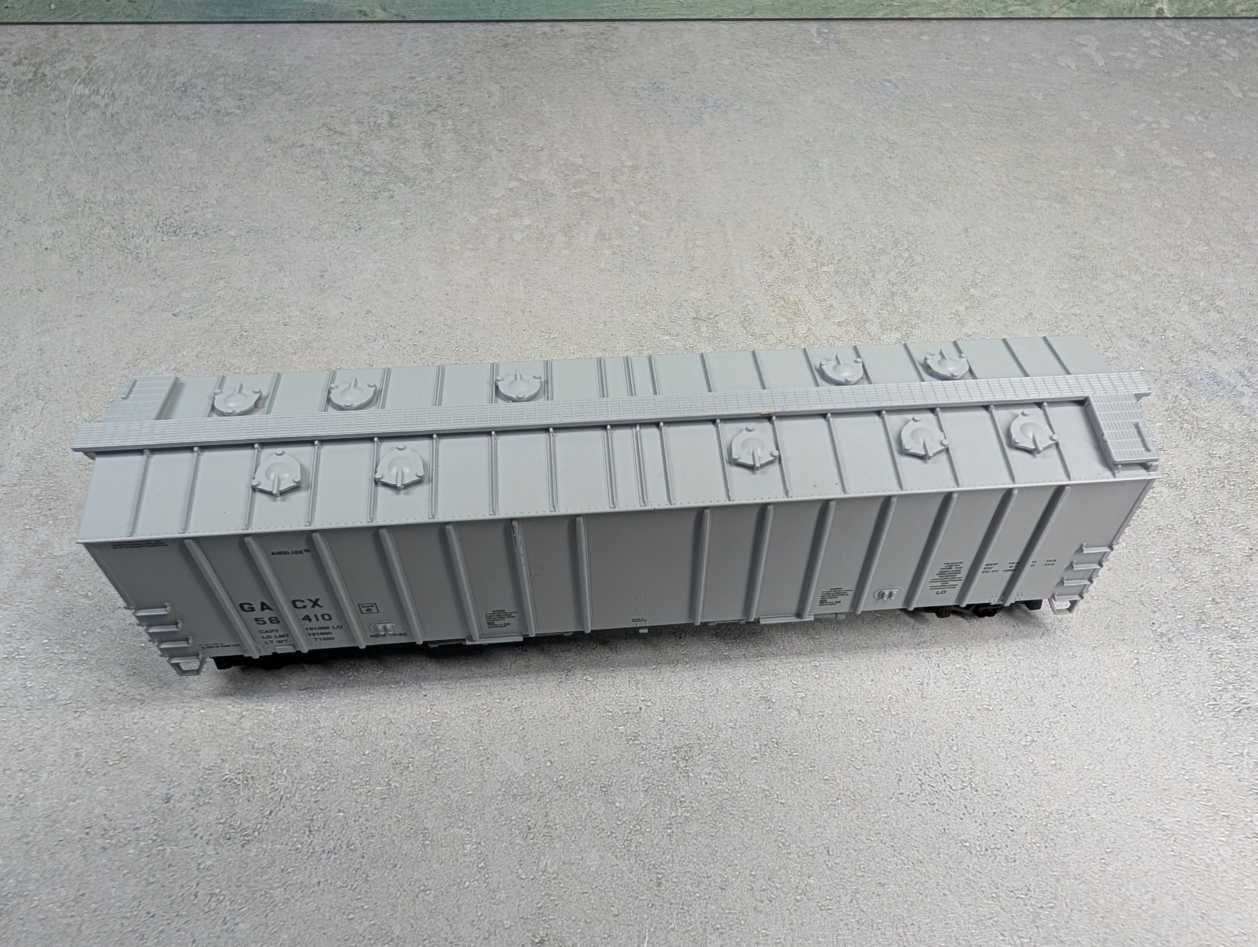 USED Walthers HO Scale 50' Airslide Hopper General American GACX #56410