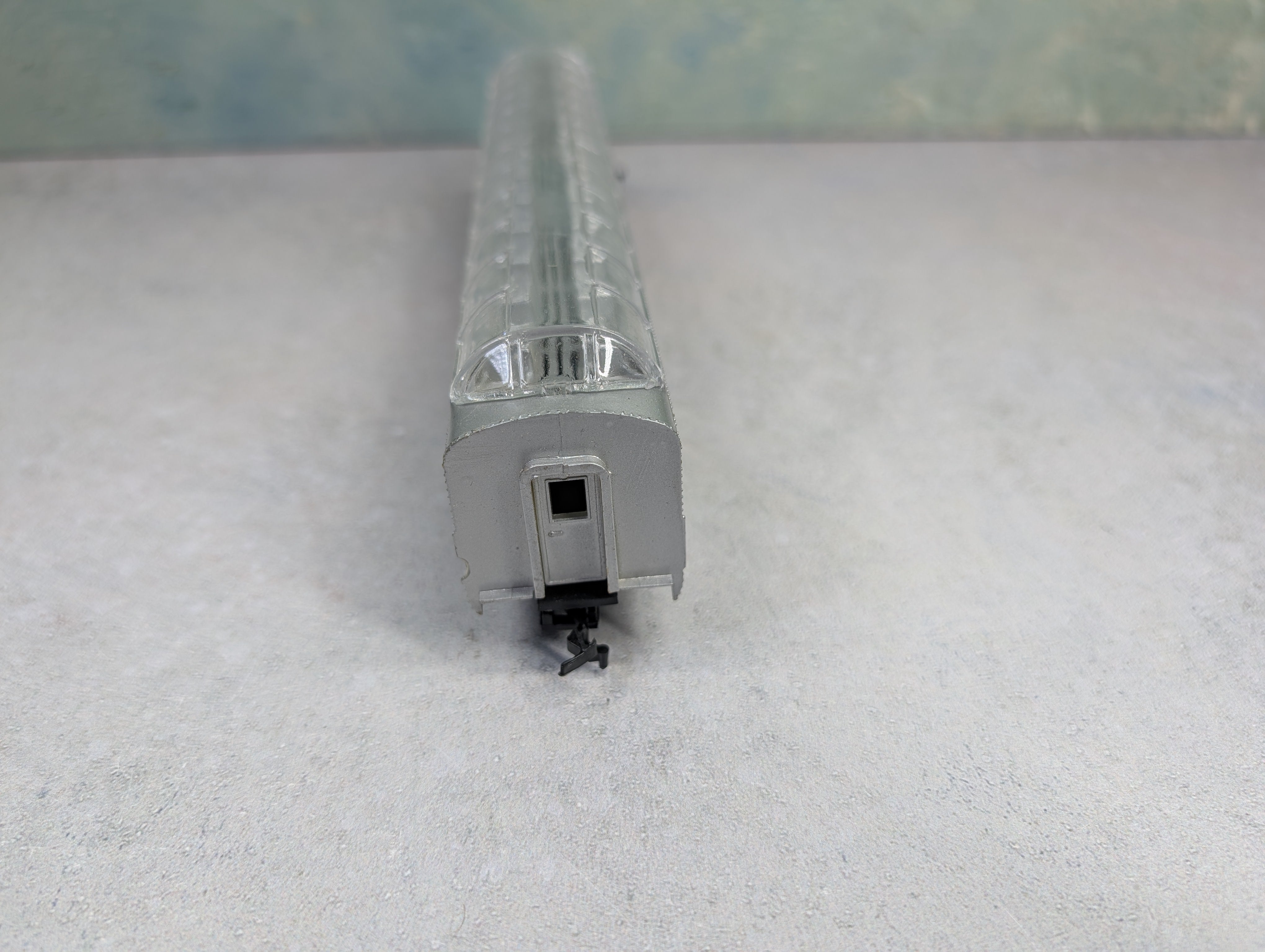 USED Life-Like 8878 HO Scale Dome Passenger Car Amtrak #9301