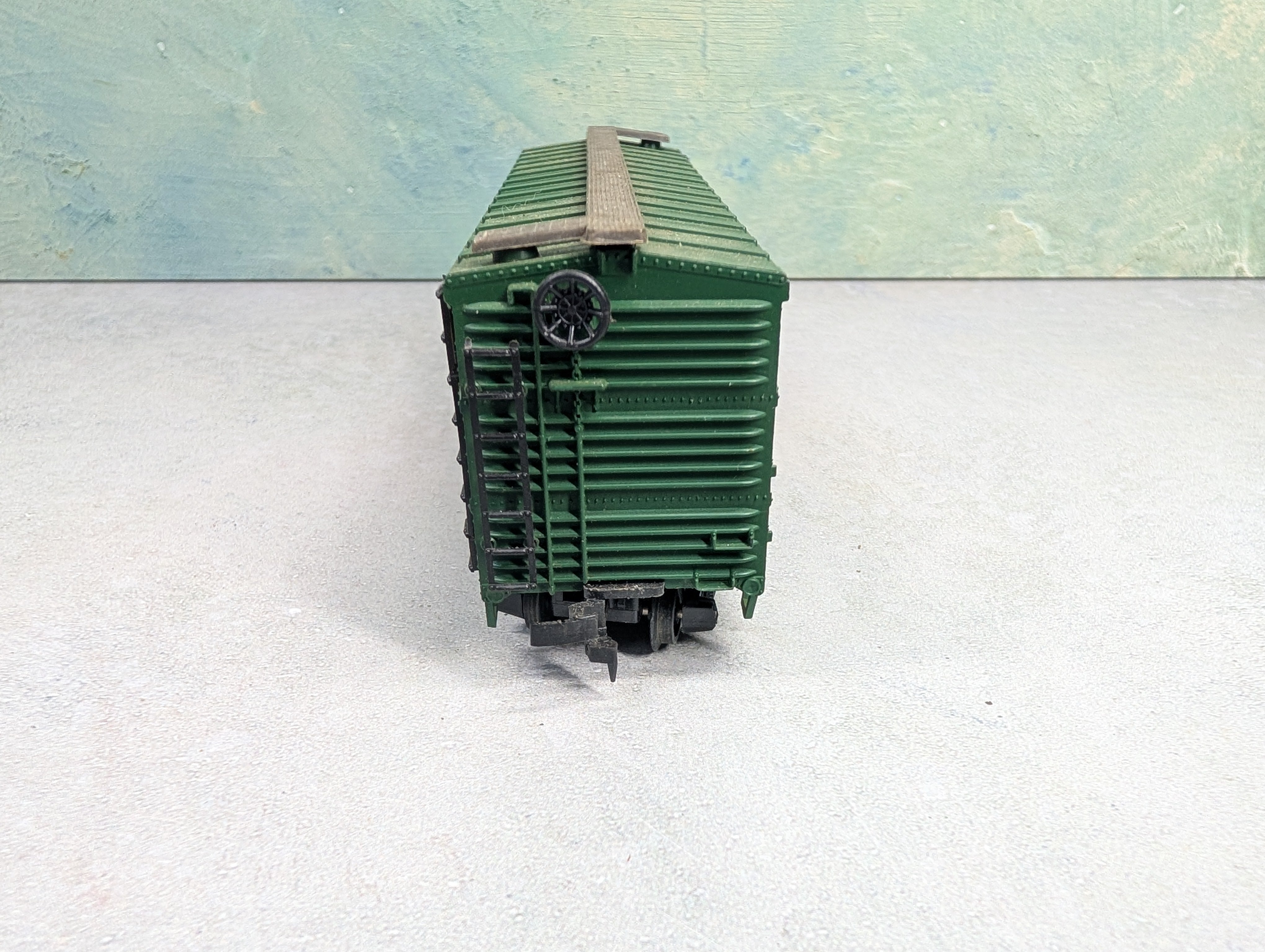 USED Roco HO Scale Cattle Stock Car Chicago & North Western CNW #14373