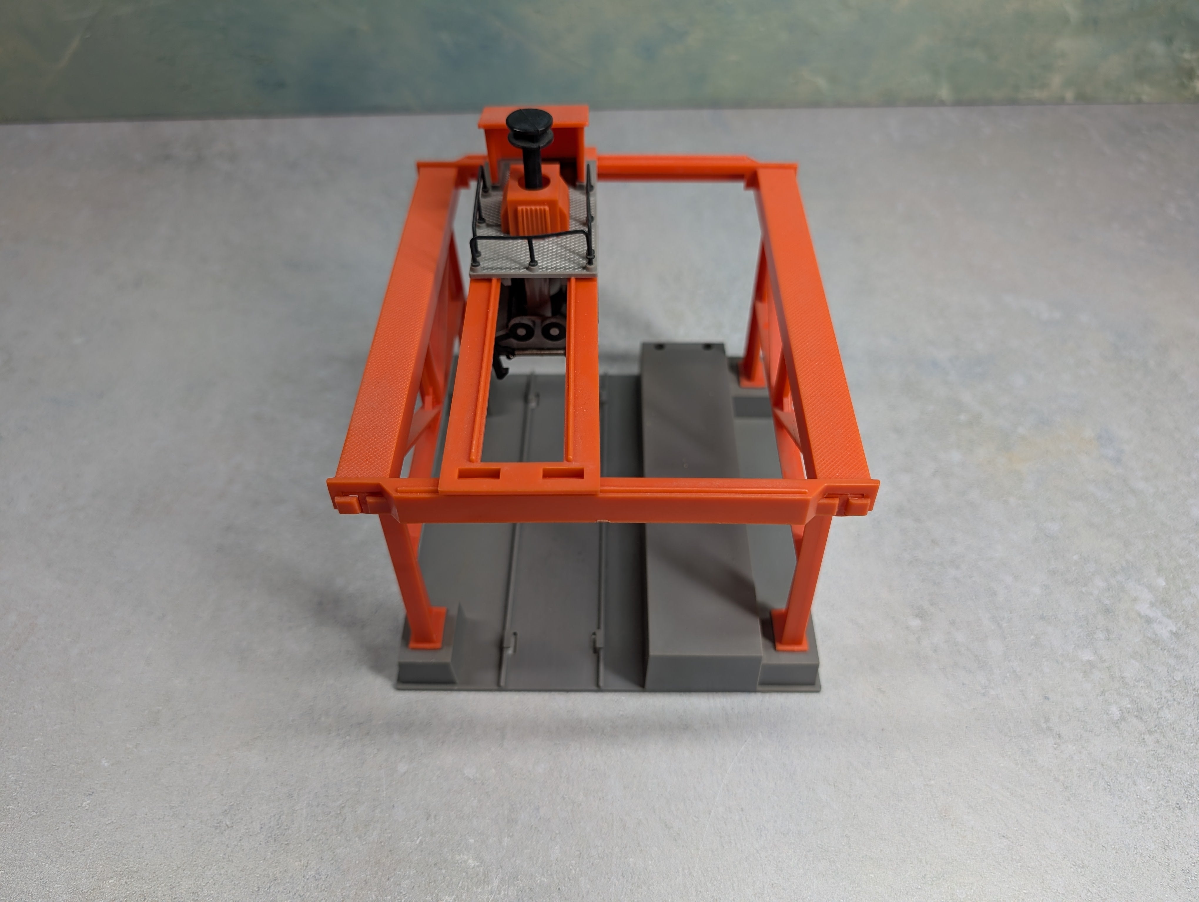 USED Tyco HO Scale Container Loader