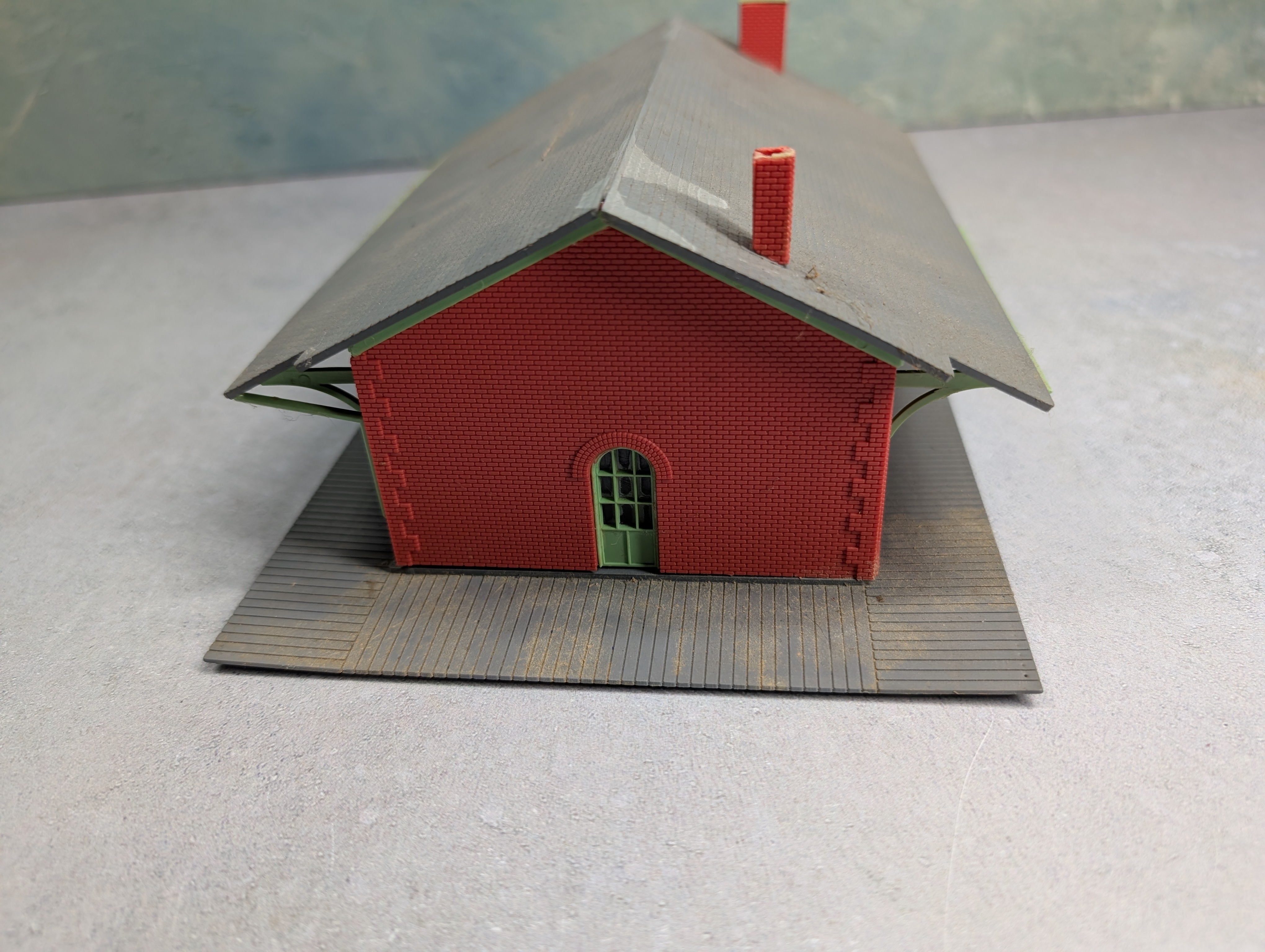 USED HO Scale Railroad Station Building