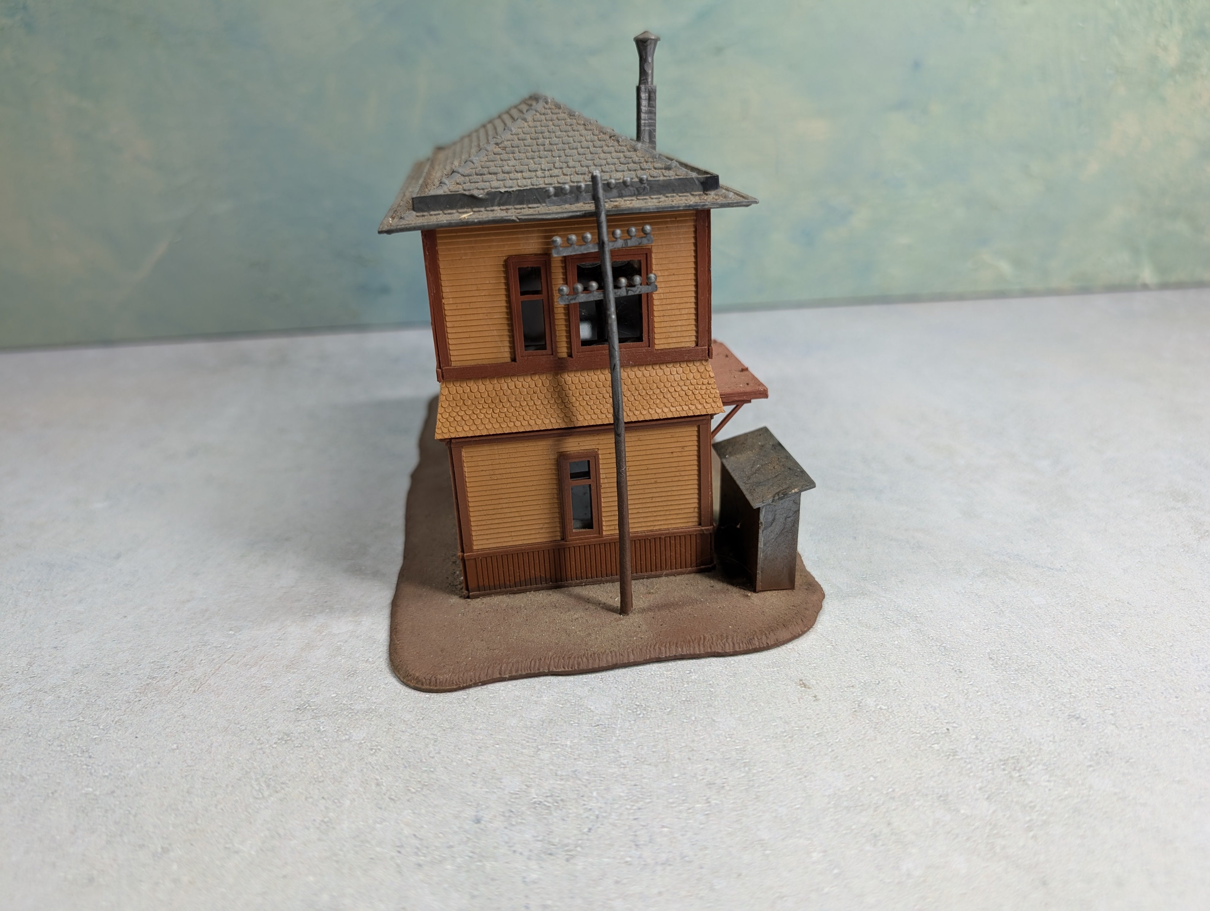USED Pola HO Scale Interlocking Tower