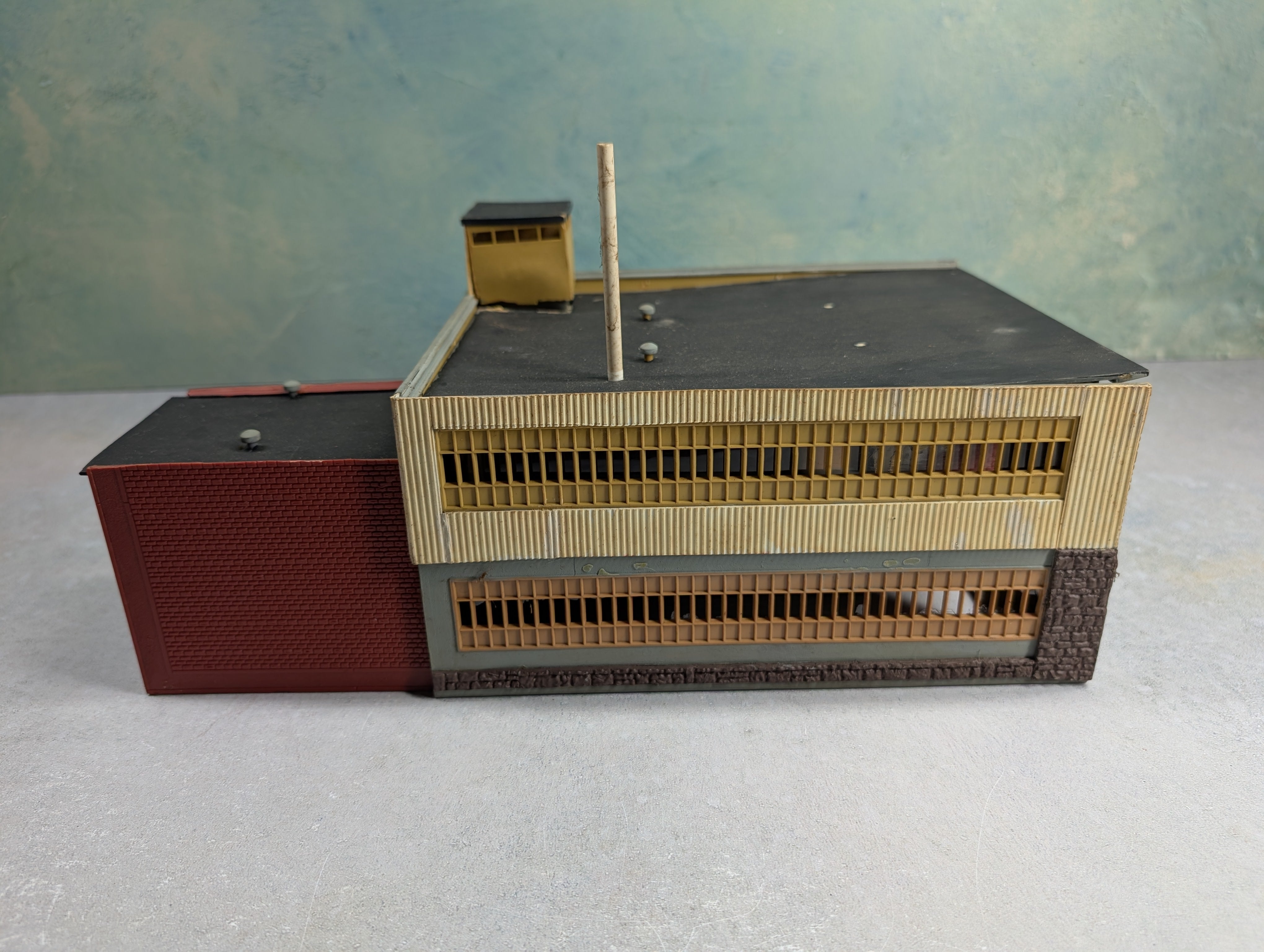 USED HO Scale Scratch Built / Custom Factory
