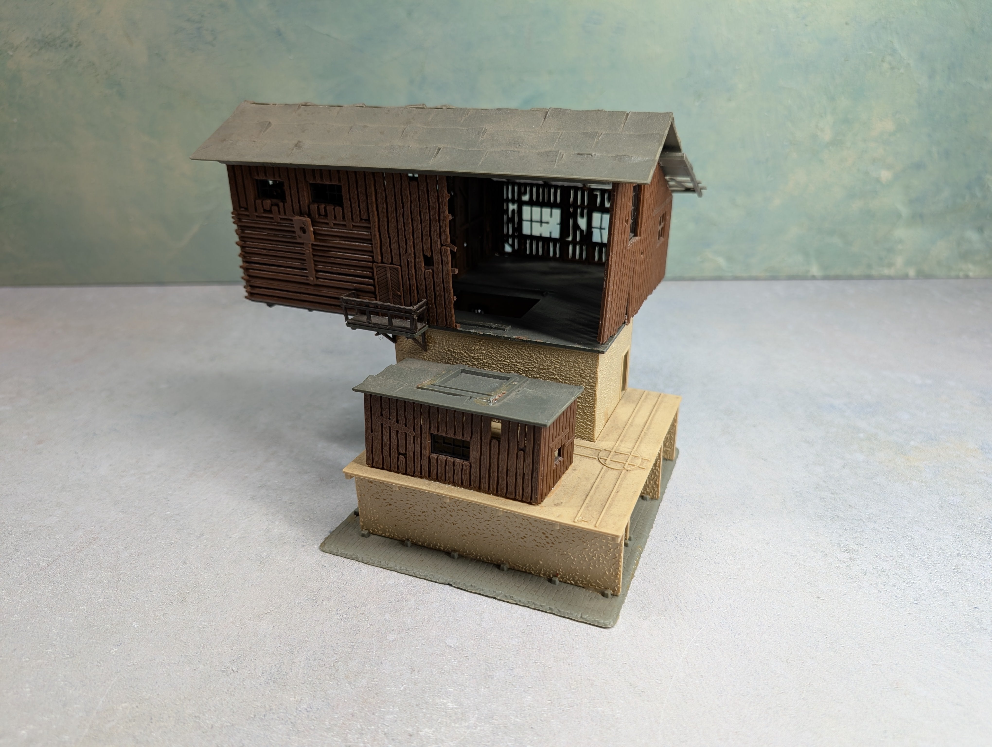 USED HO Scale Two Story Shanty (missing parts)