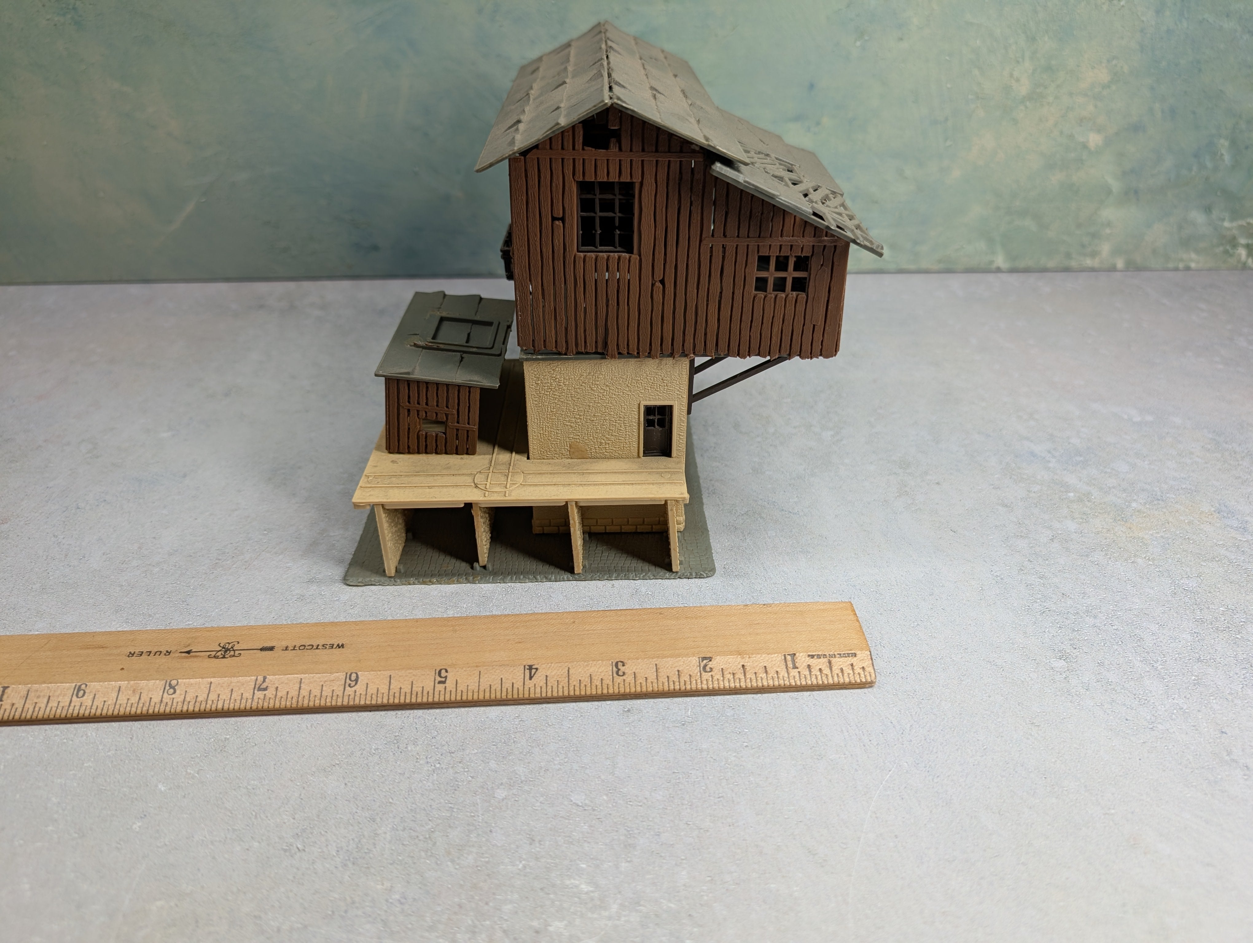 USED HO Scale Two Story Shanty (missing parts)