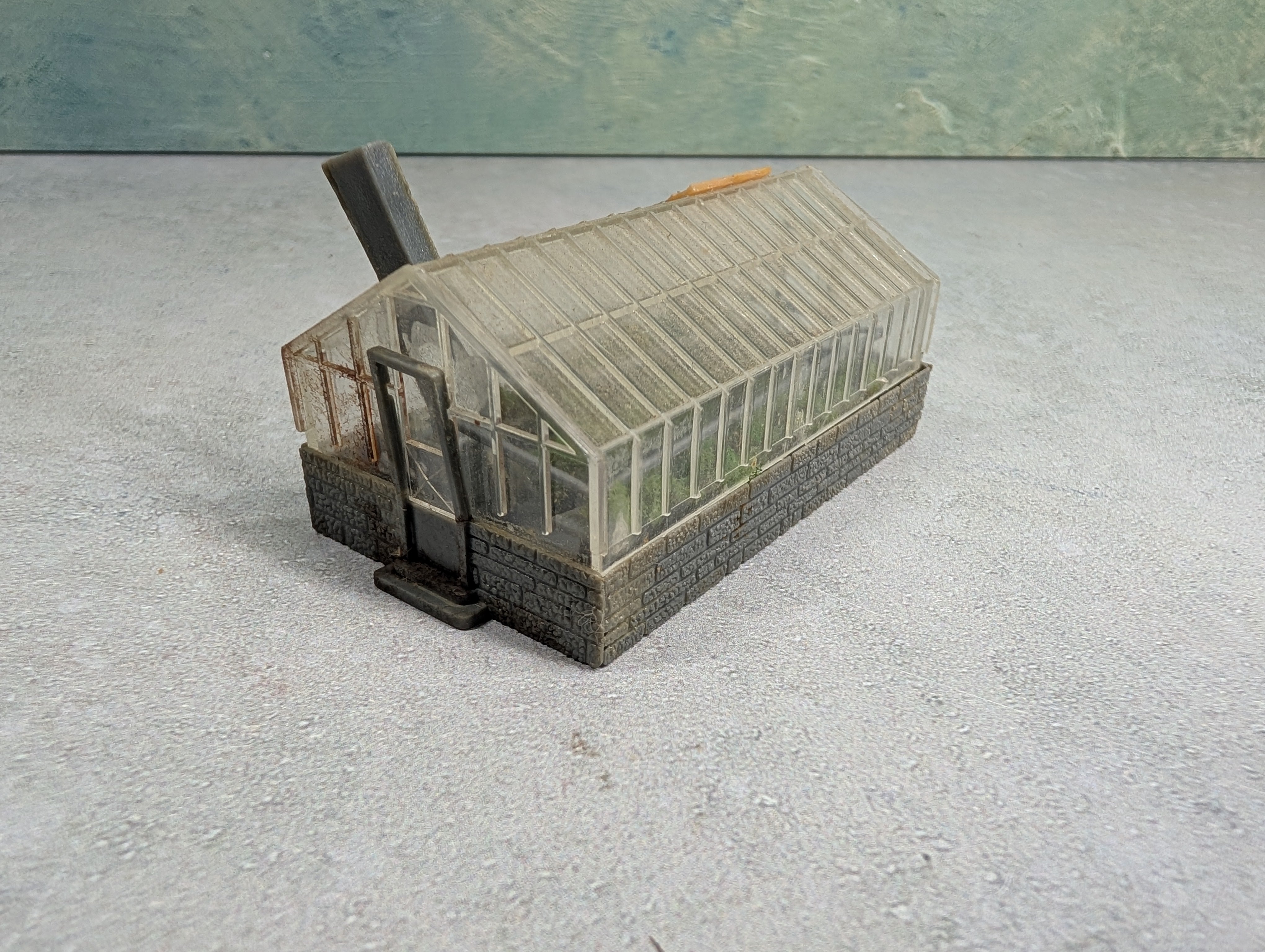 USED HO Scale Garden Green House