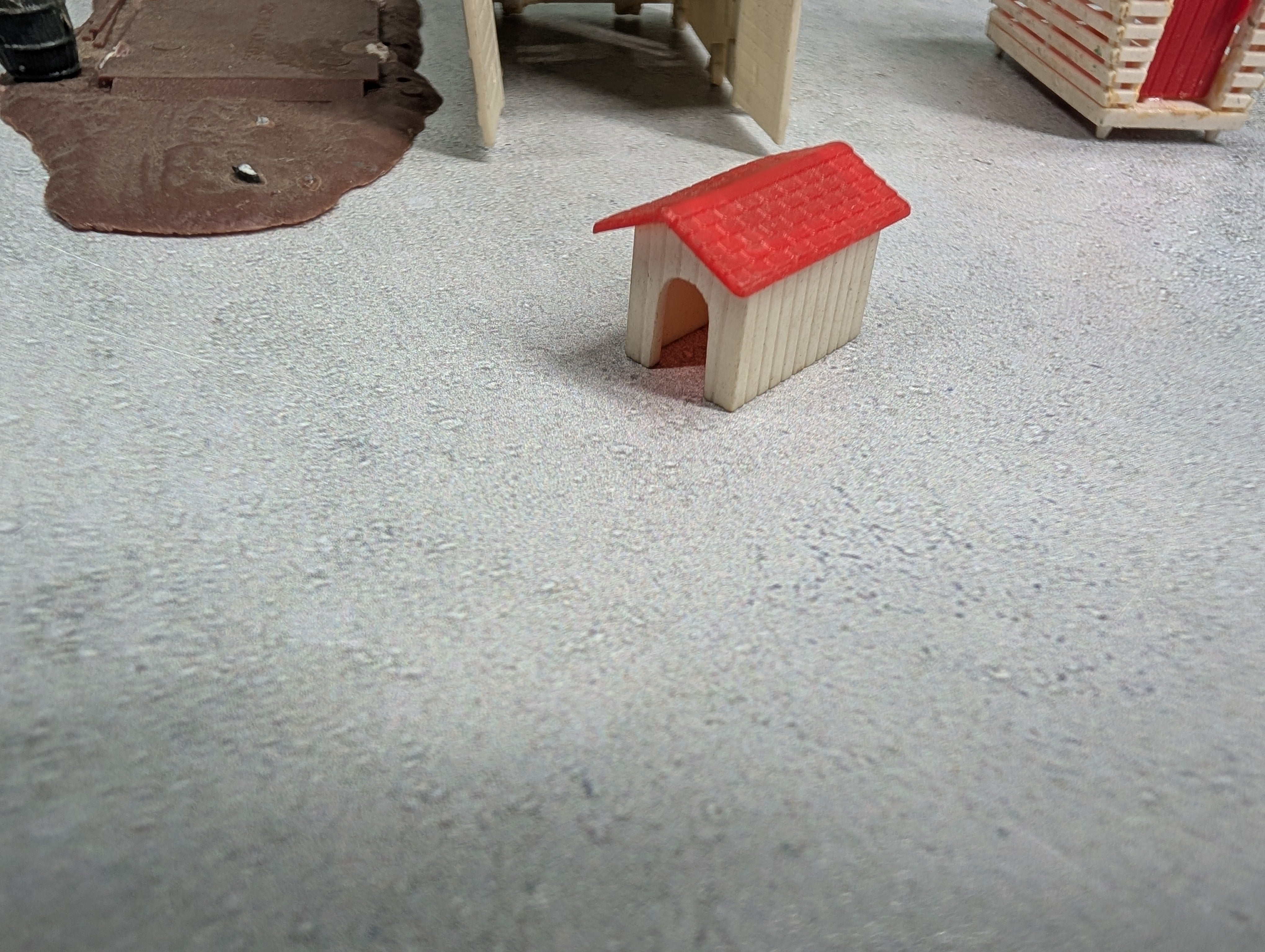 USED HO Scale Lot of Small Barn/Farm Buildings