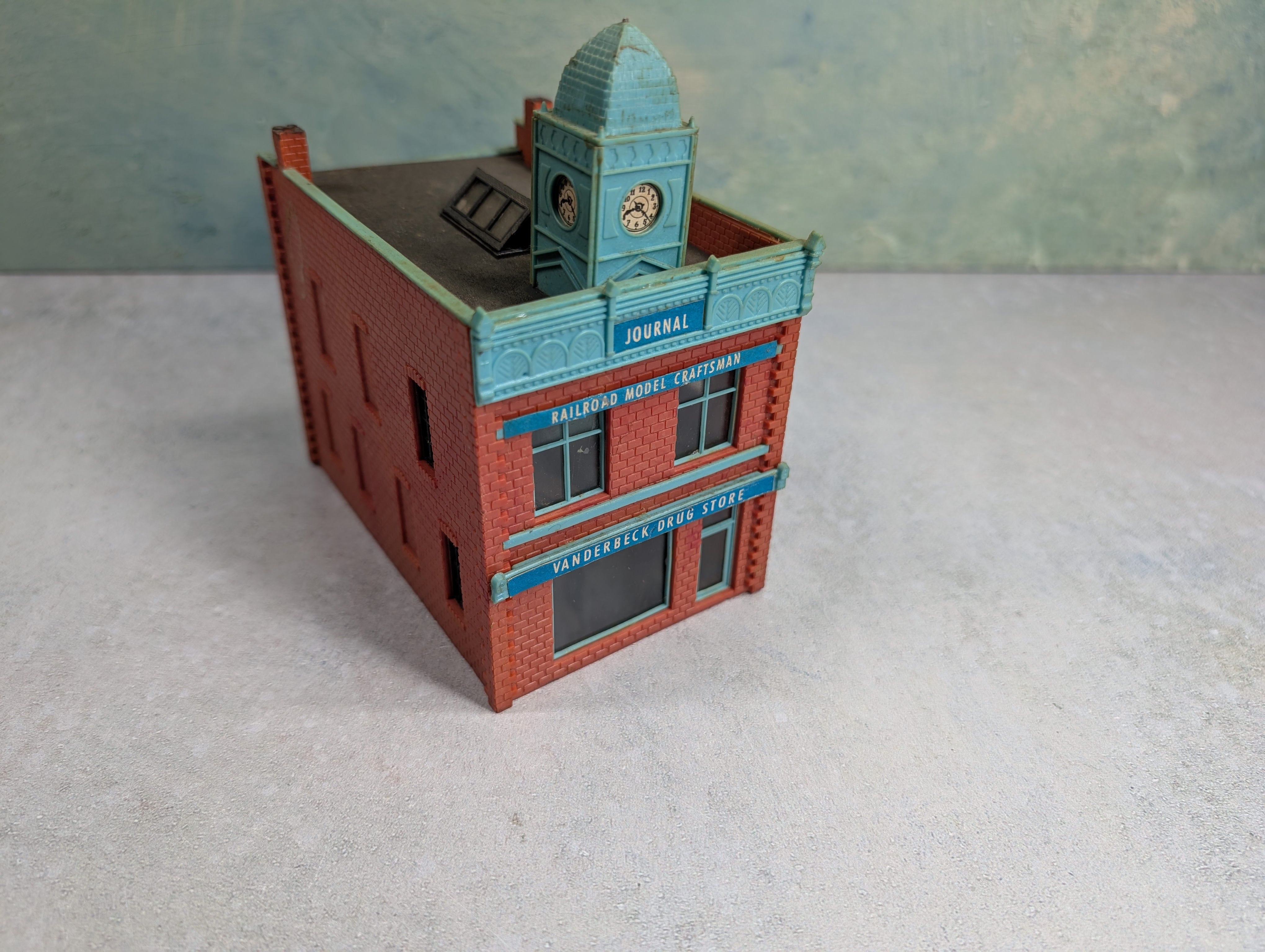 USED HO Scale Brick Building, Drug Store