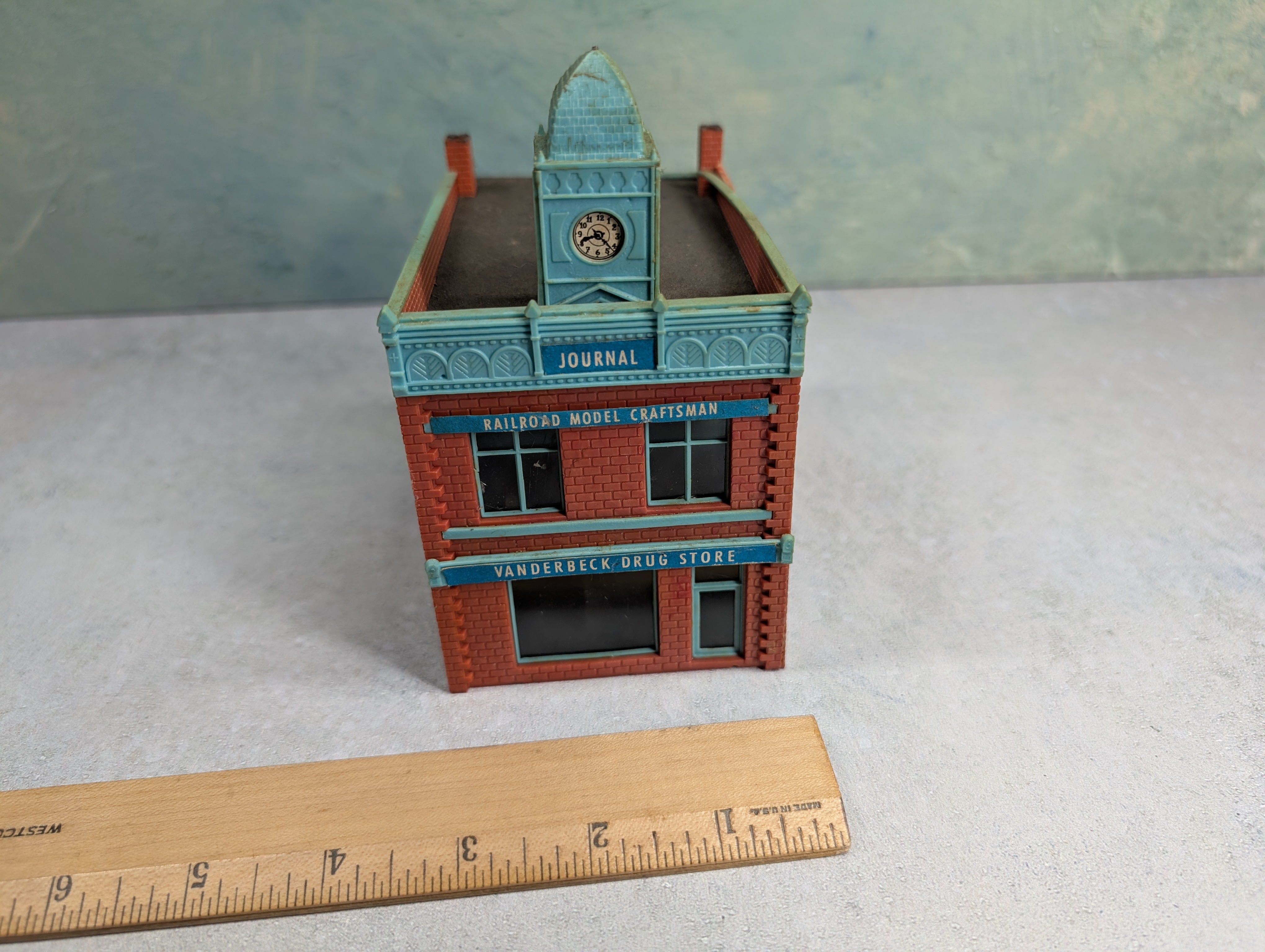 USED HO Scale Brick Building, Drug Store