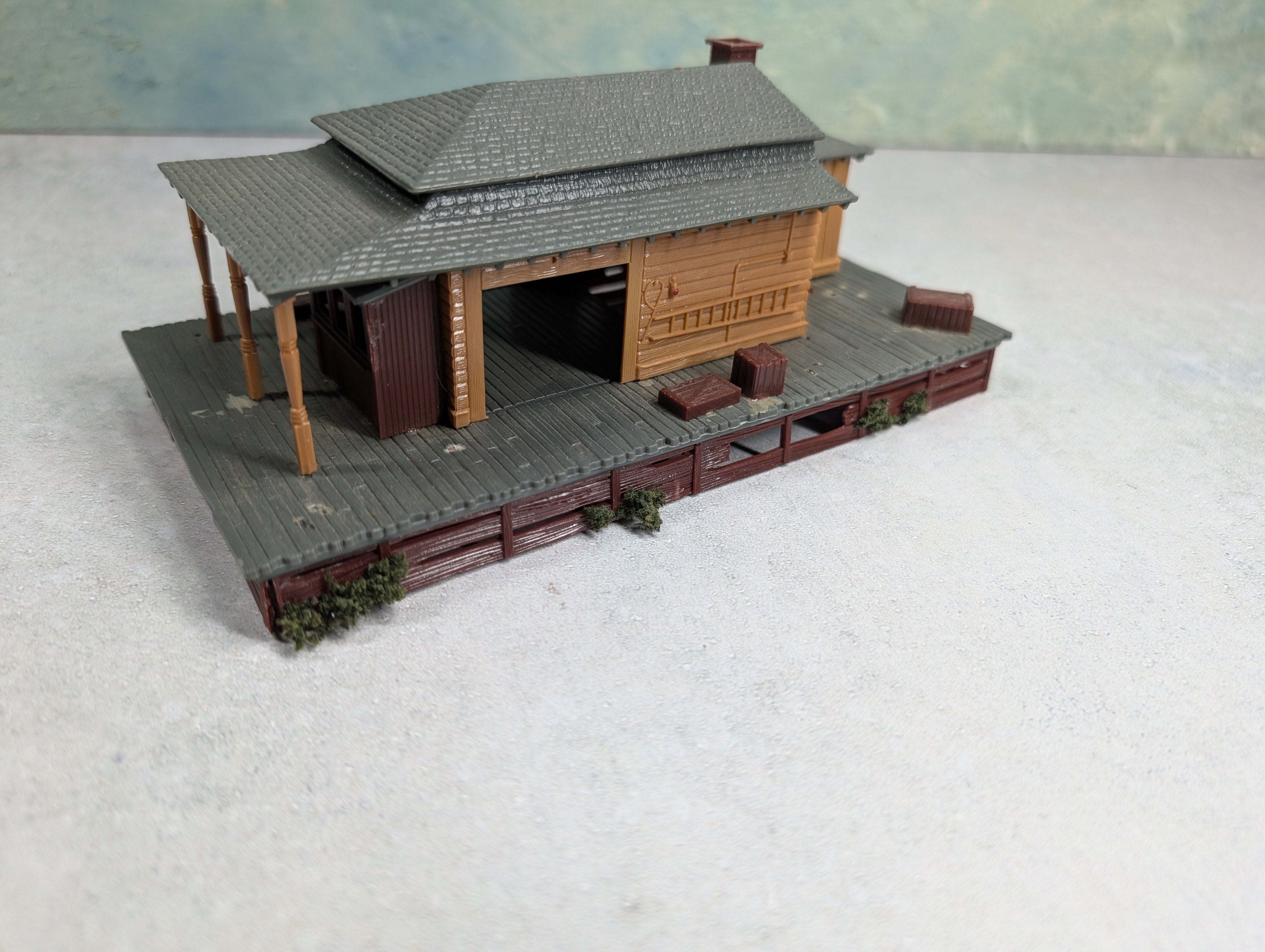 USED HO Scale Old Time Freight Station