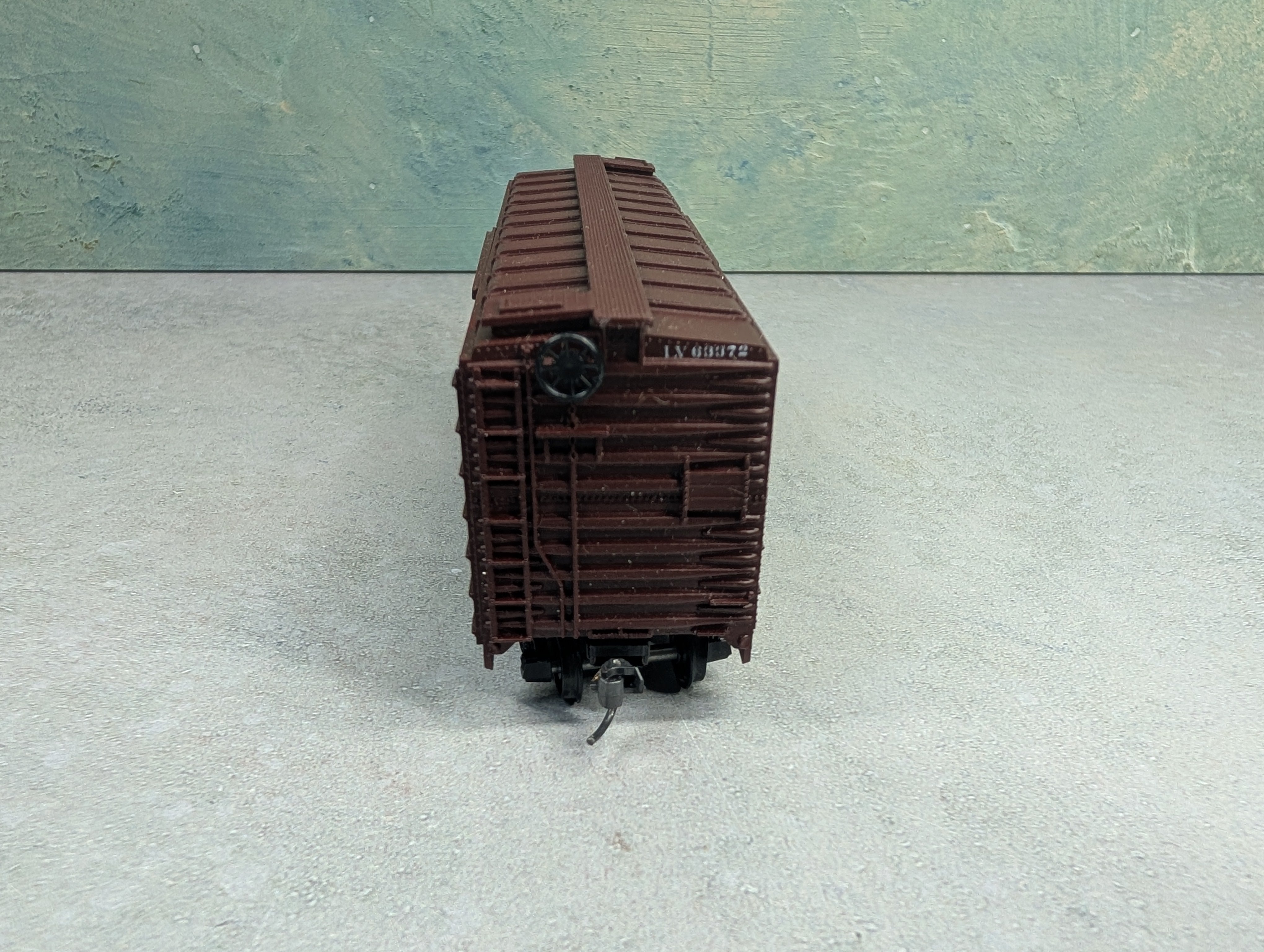USED Athearn HO Scale 40' Box Car Lehigh Valley LV #63372 Bee-Bee