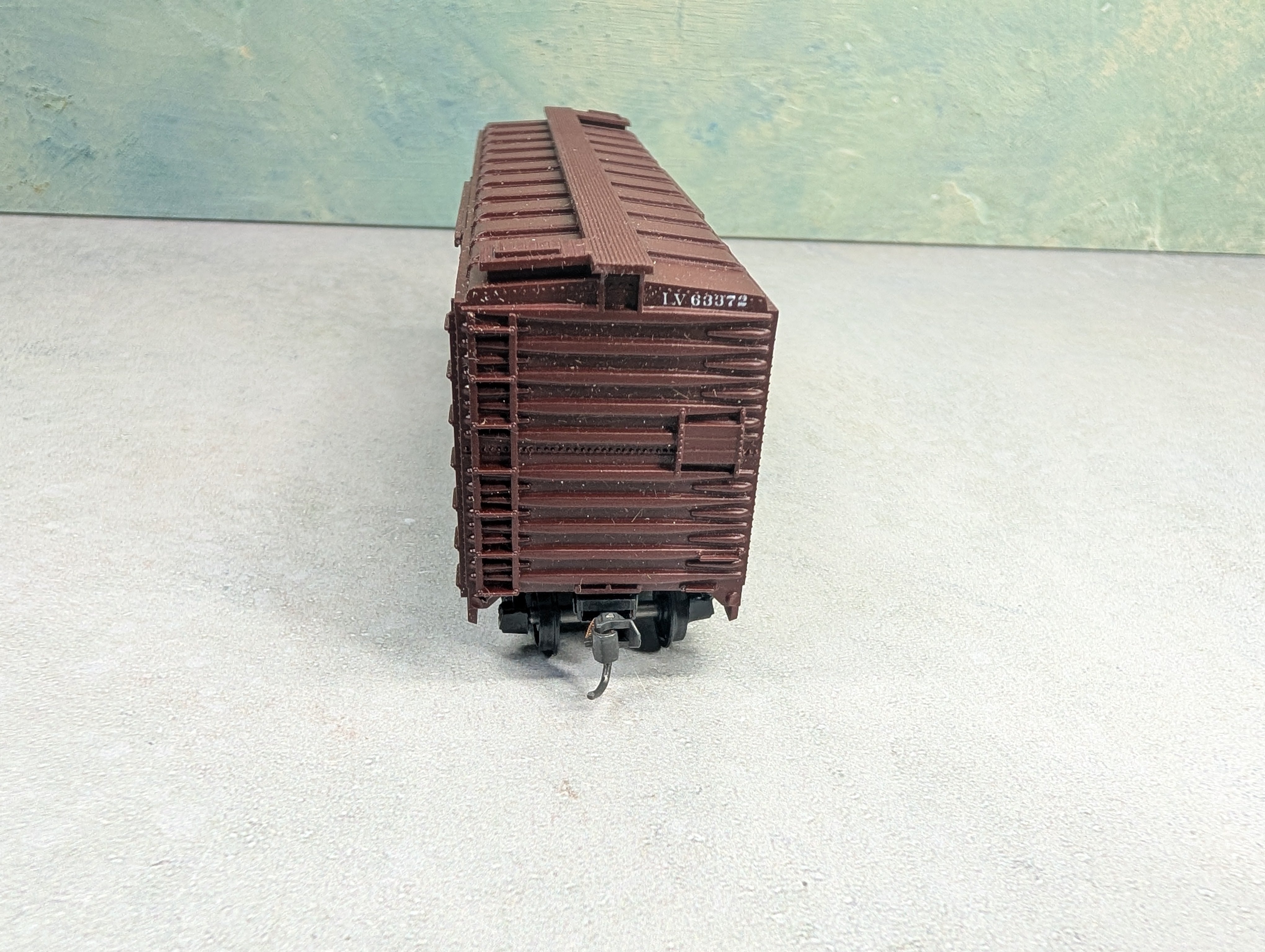 USED Athearn HO Scale 40' Box Car Lehigh Valley LV #63372 Bee-Bee