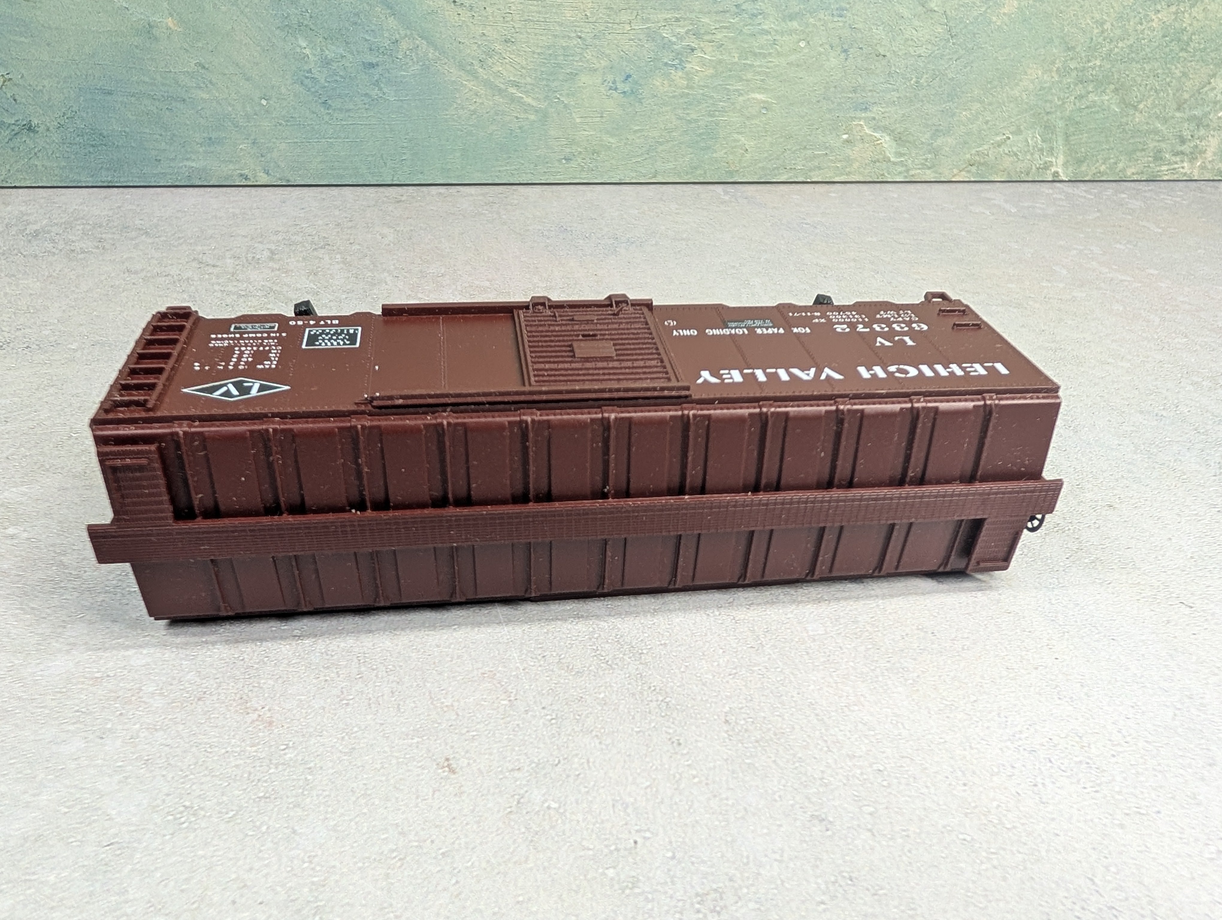 USED Athearn HO Scale 40' Box Car Lehigh Valley LV #63372 Bee-Bee