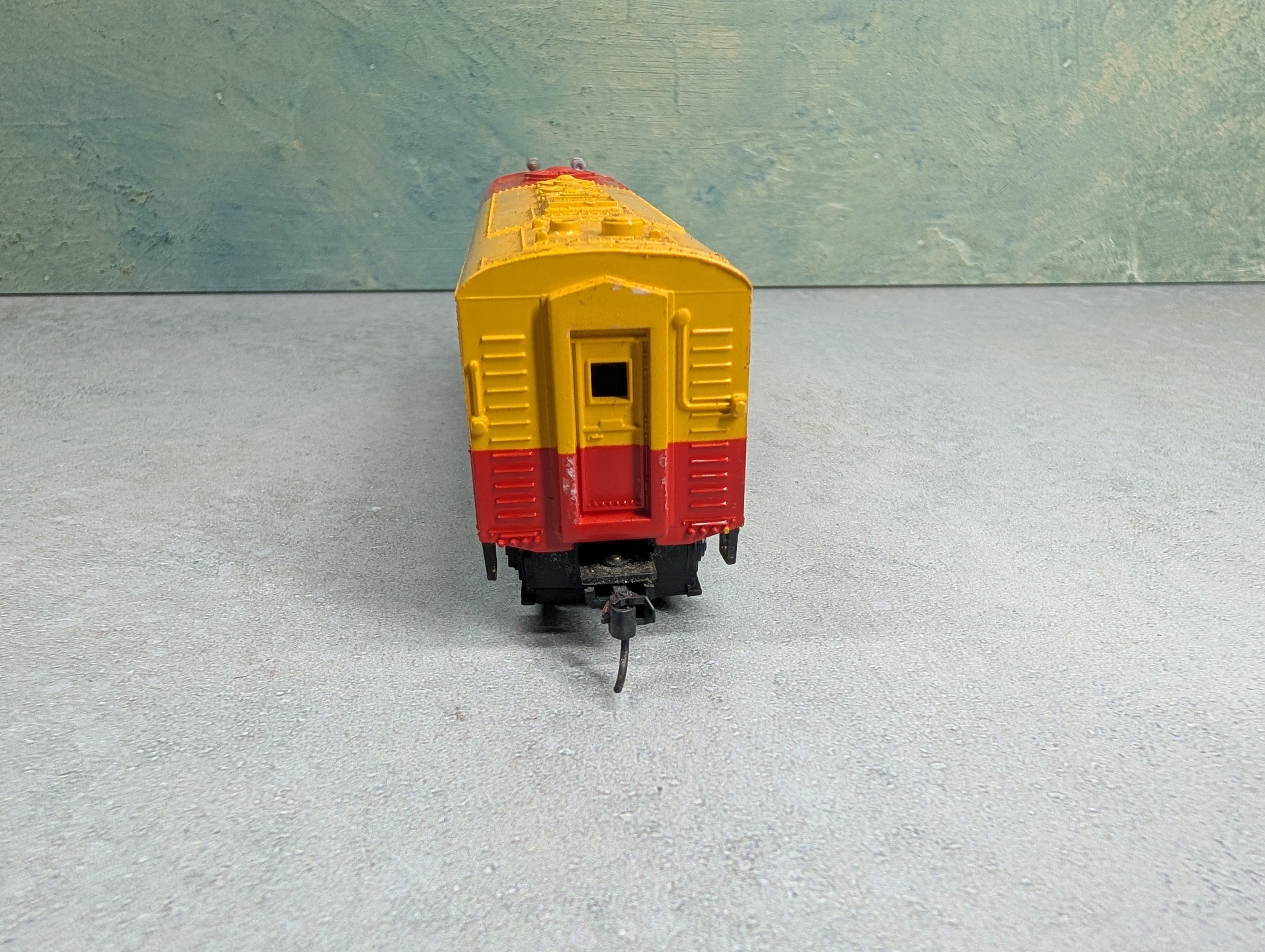 USED Bachmann HO Scale F9A Diesel Locomotive Southern Pacific #602 Runs DC