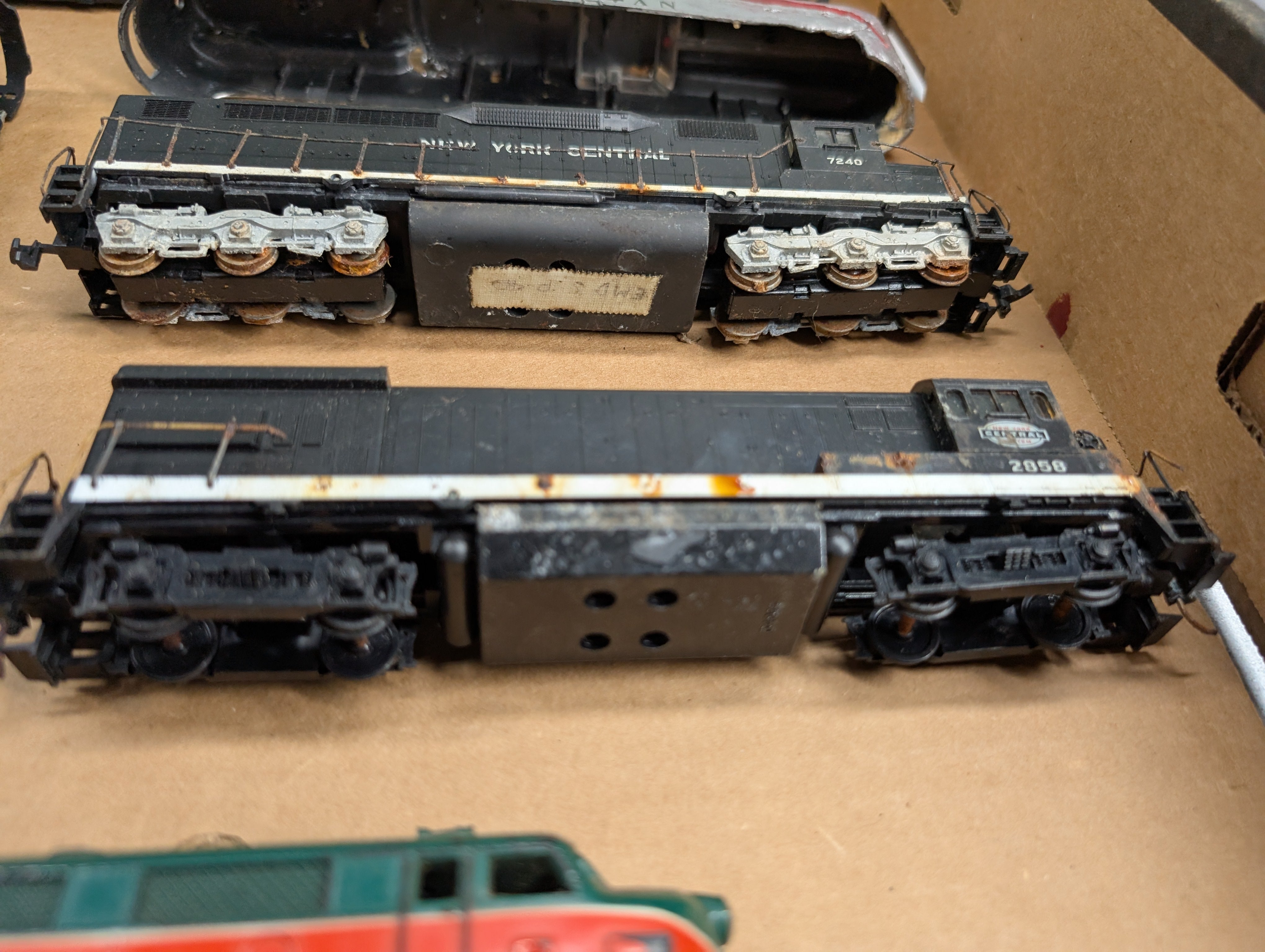 USED HO Scale Lot of Untested Rough Diesel Locomotives & Parts, GG1, EL, GN + more Parts/Repairs