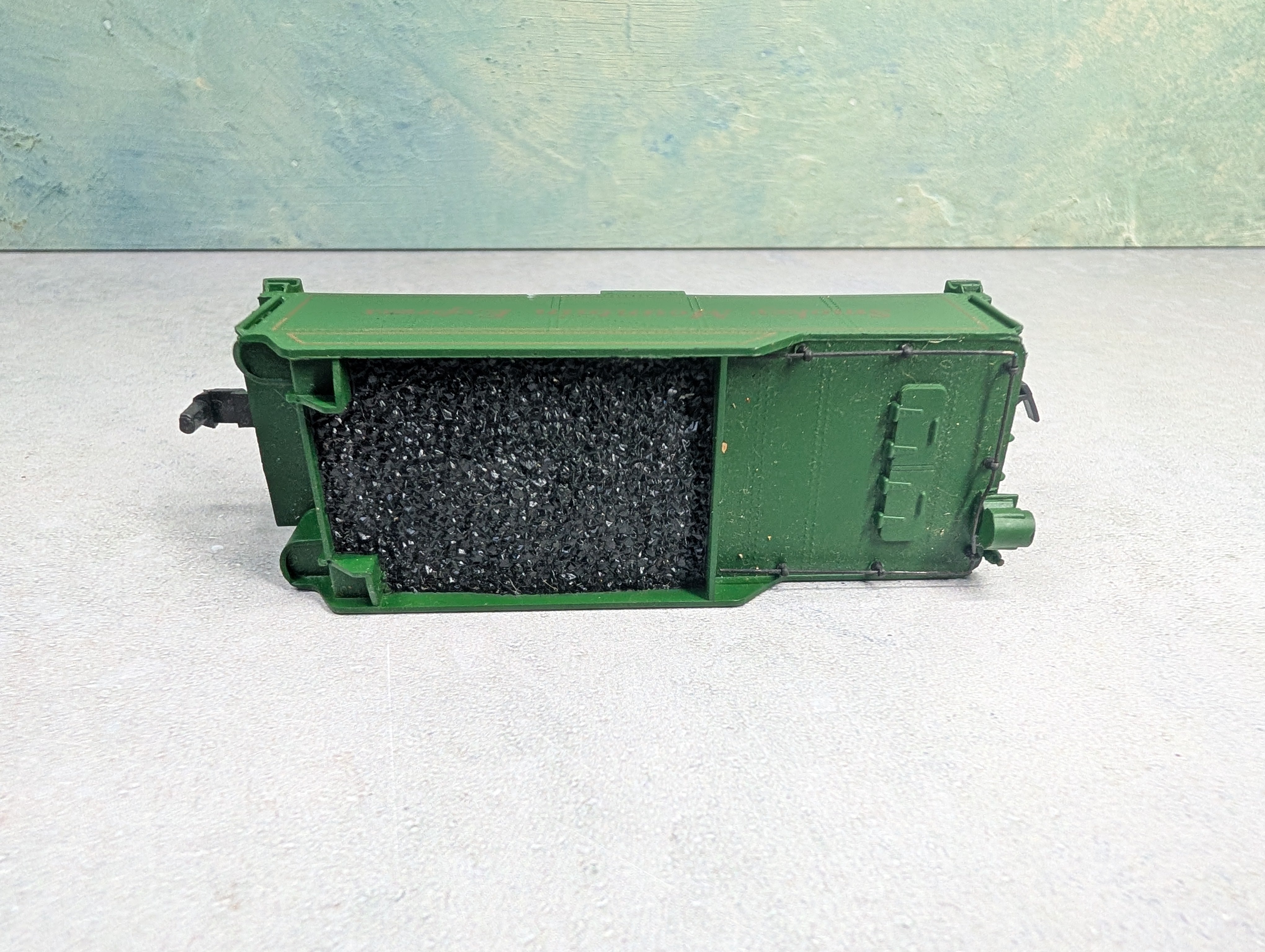 USED Bachmann HO Scale Green Steam Locomotive Tender Smokey Mountain Express