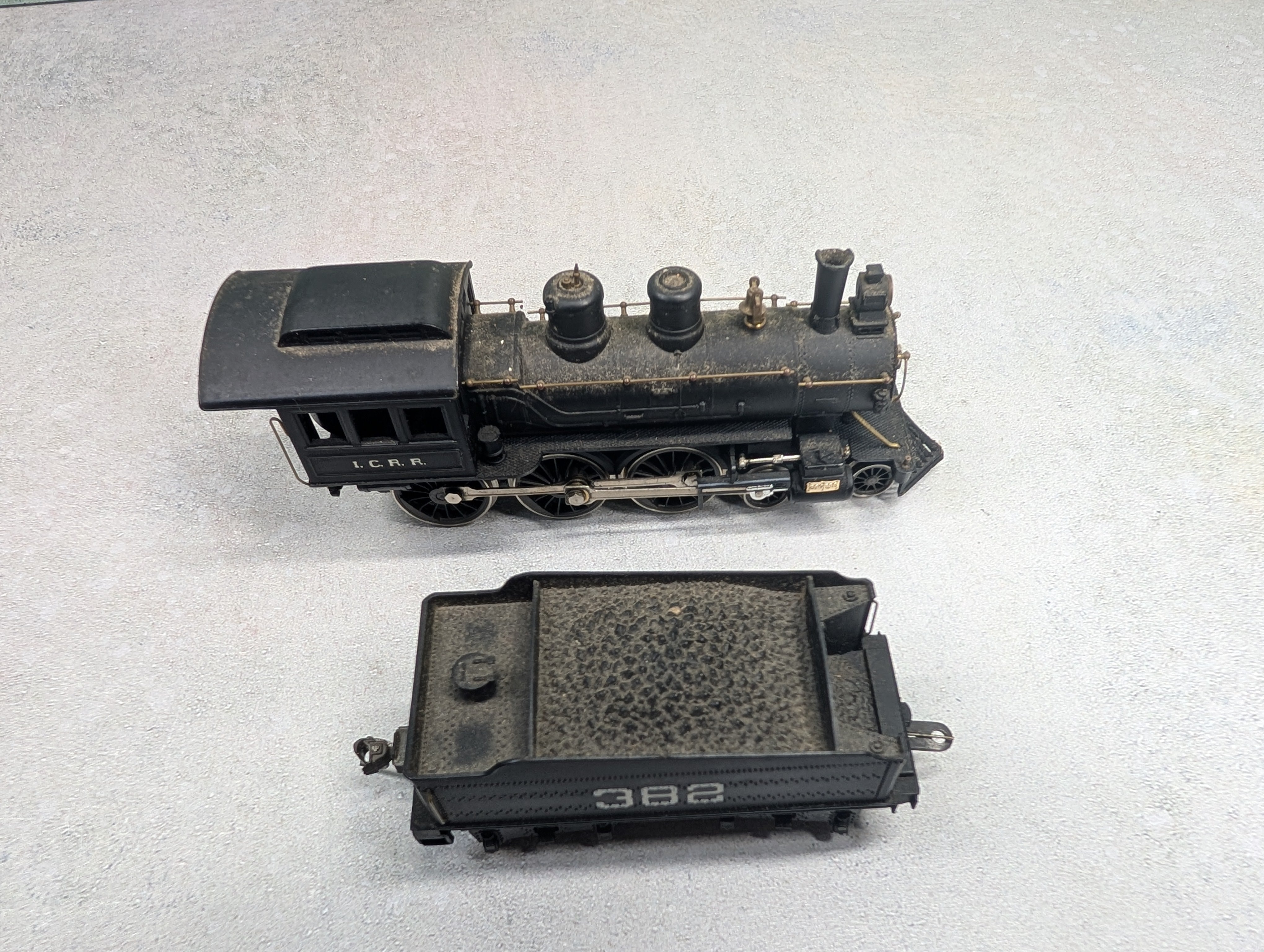 USED Rivarossi HO Scale 4-6-0 Steam Locomotive Casey Jones ICRR #382 Runs Great DC