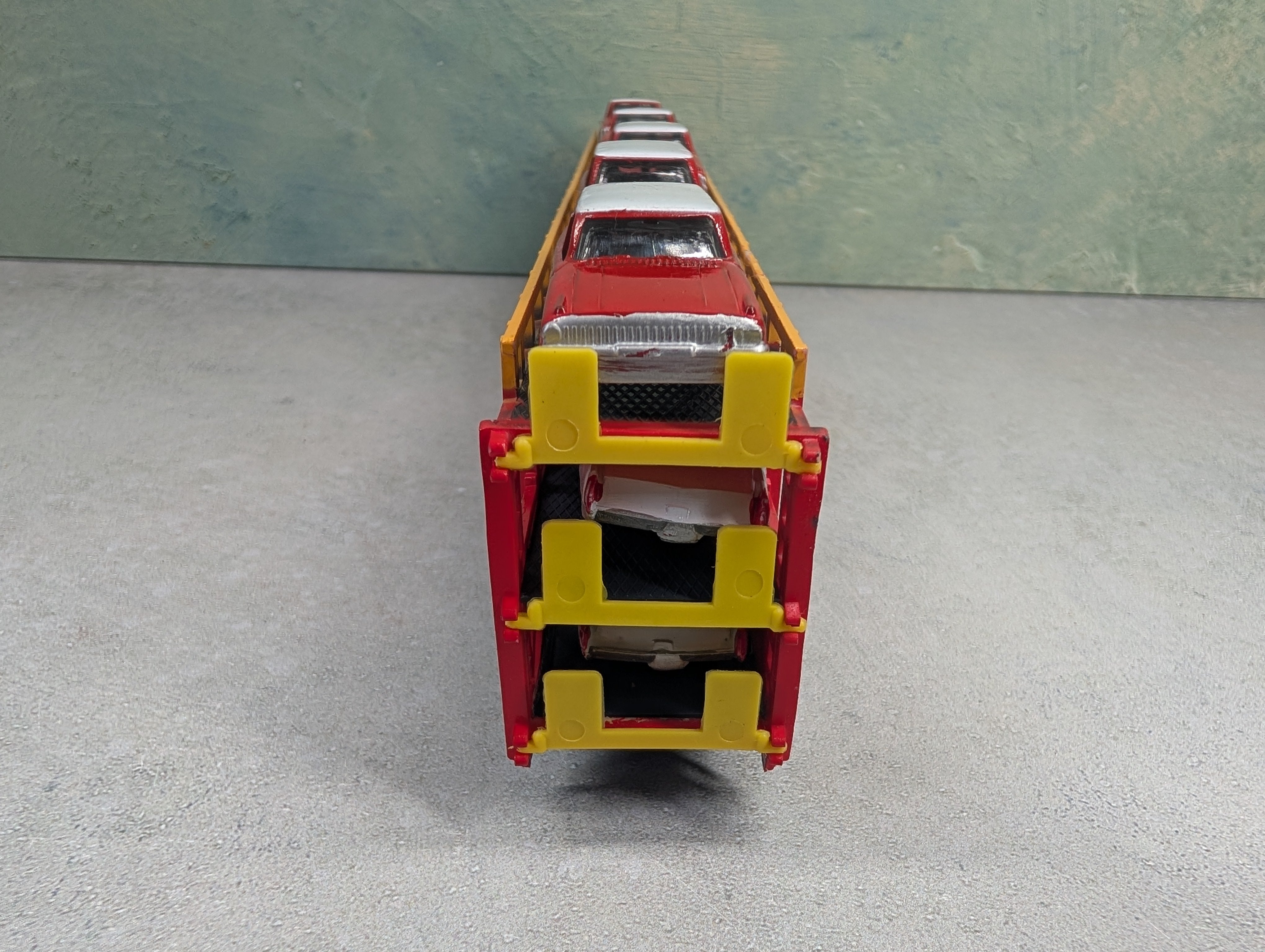 USED Bachmann HO Scale Tri-Level Auto Carrier w/ Cars Santa Fe ATSF #88969