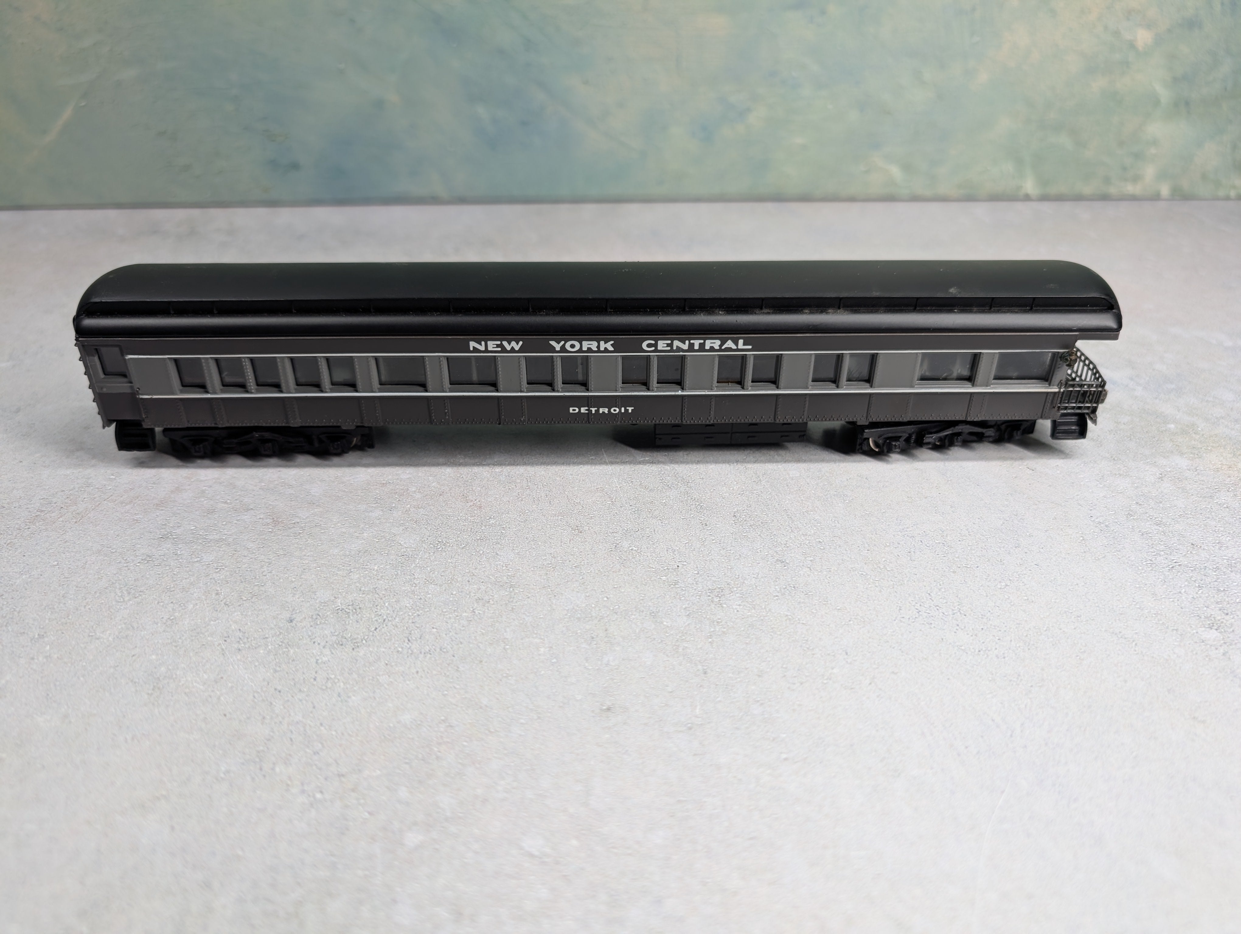 USED Bachmann HO Scale Spectrum Observation Passenger Car New York Central Detroit