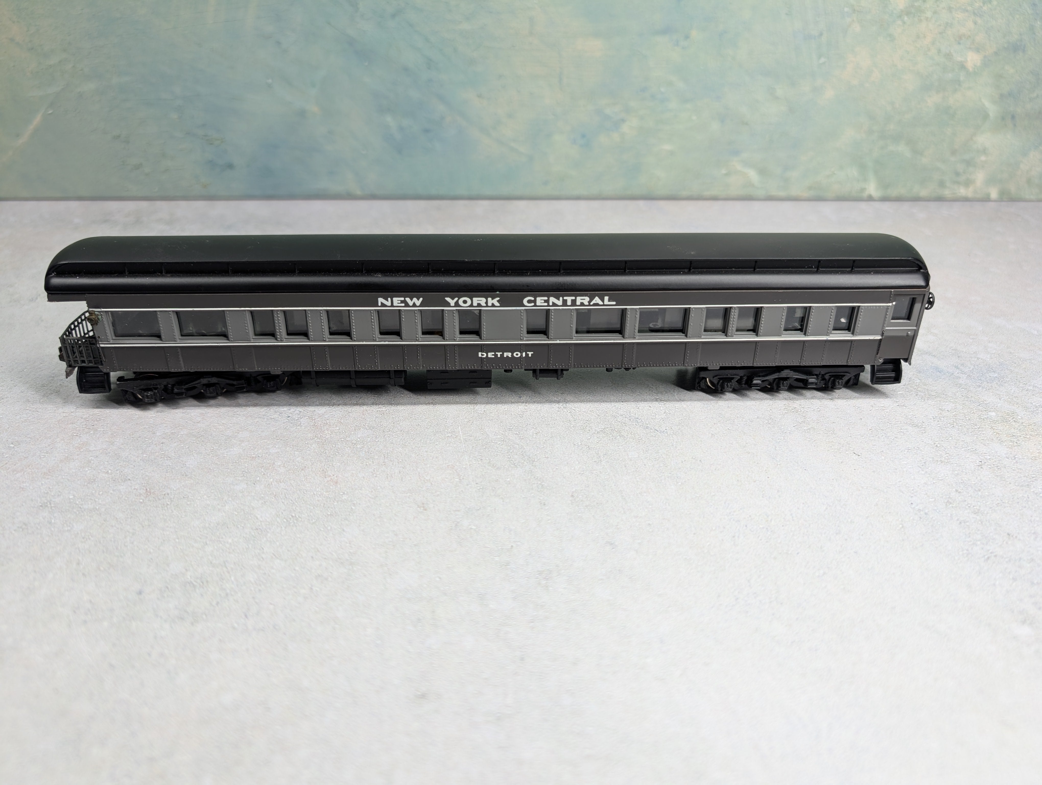 USED Bachmann HO Scale Spectrum Observation Passenger Car New York Central Detroit